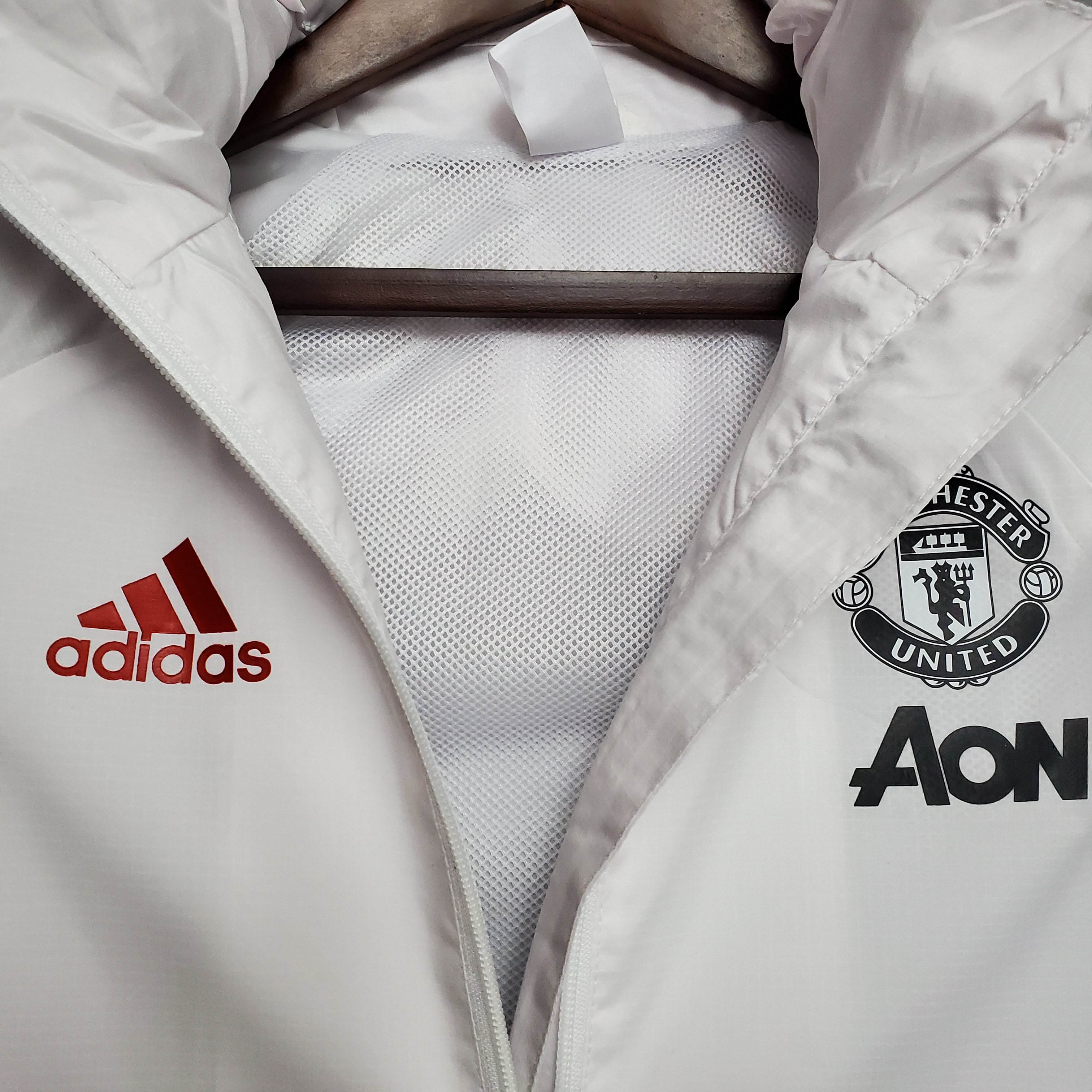 2021 Manchester United Jersey Windbreaker White(Black-Red Edge) — view 6