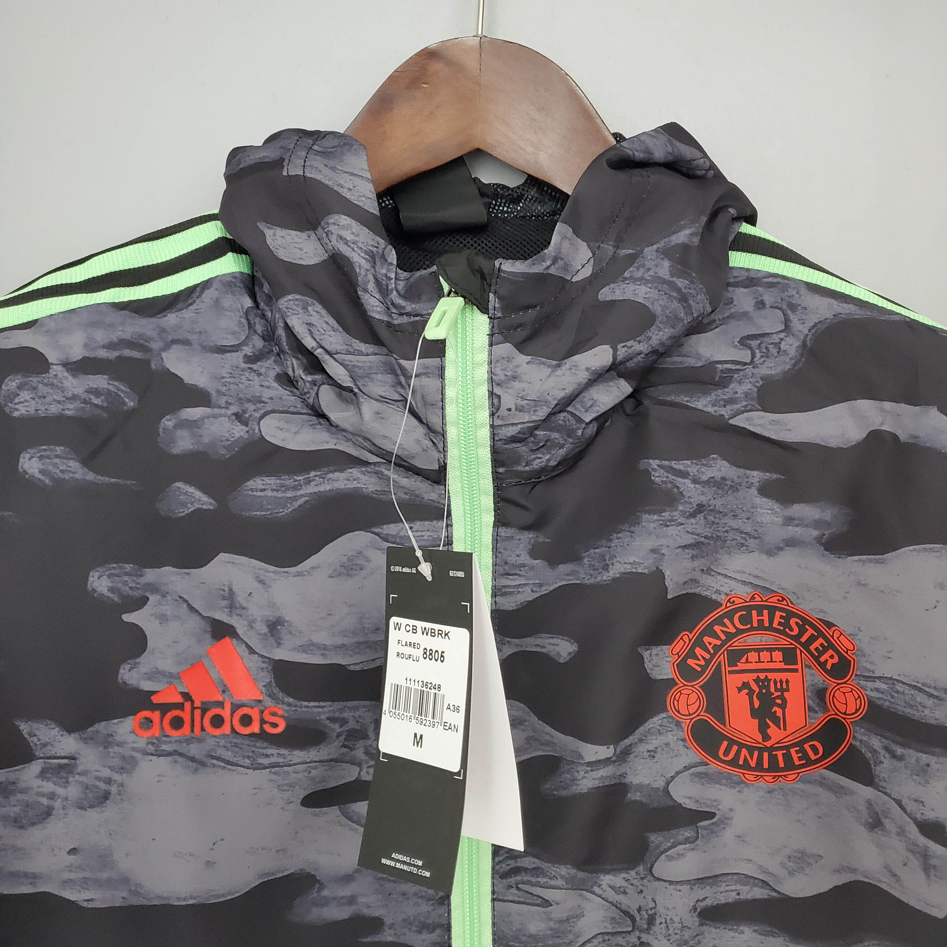 2021/2022 Manchester United Jersey Windbreaker Black And Grey Camouflage — view 3