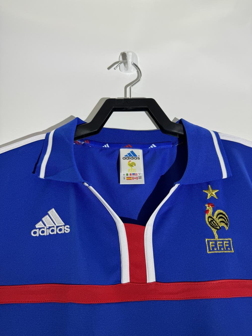 2000 Retro France Home Football Shirt AAA fan-grade — view 3