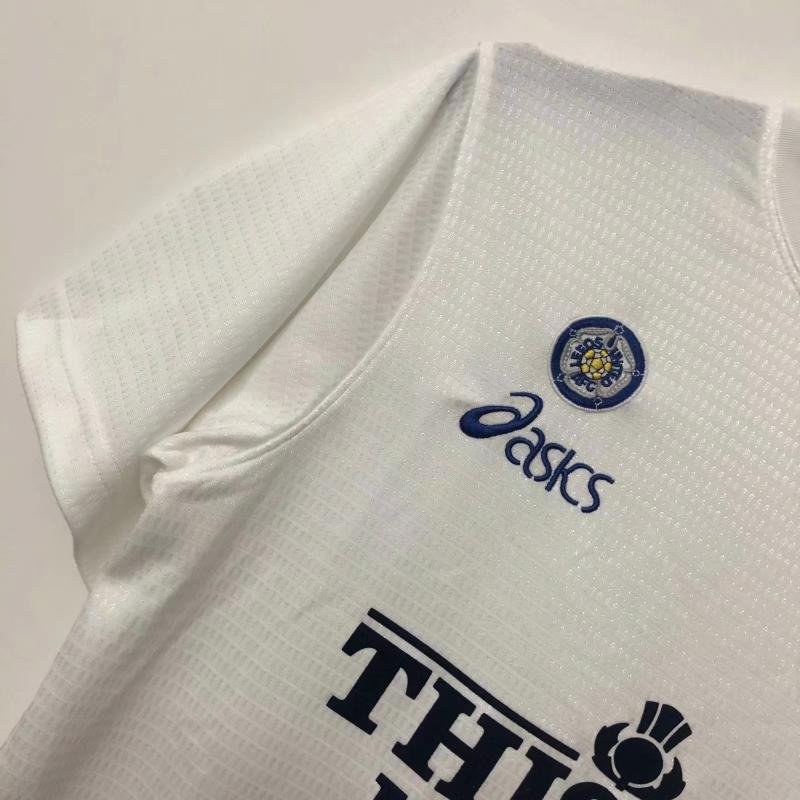 1995-1996 Retro Leeds United Home Soccer Jersey AAA fan-grade — view 4