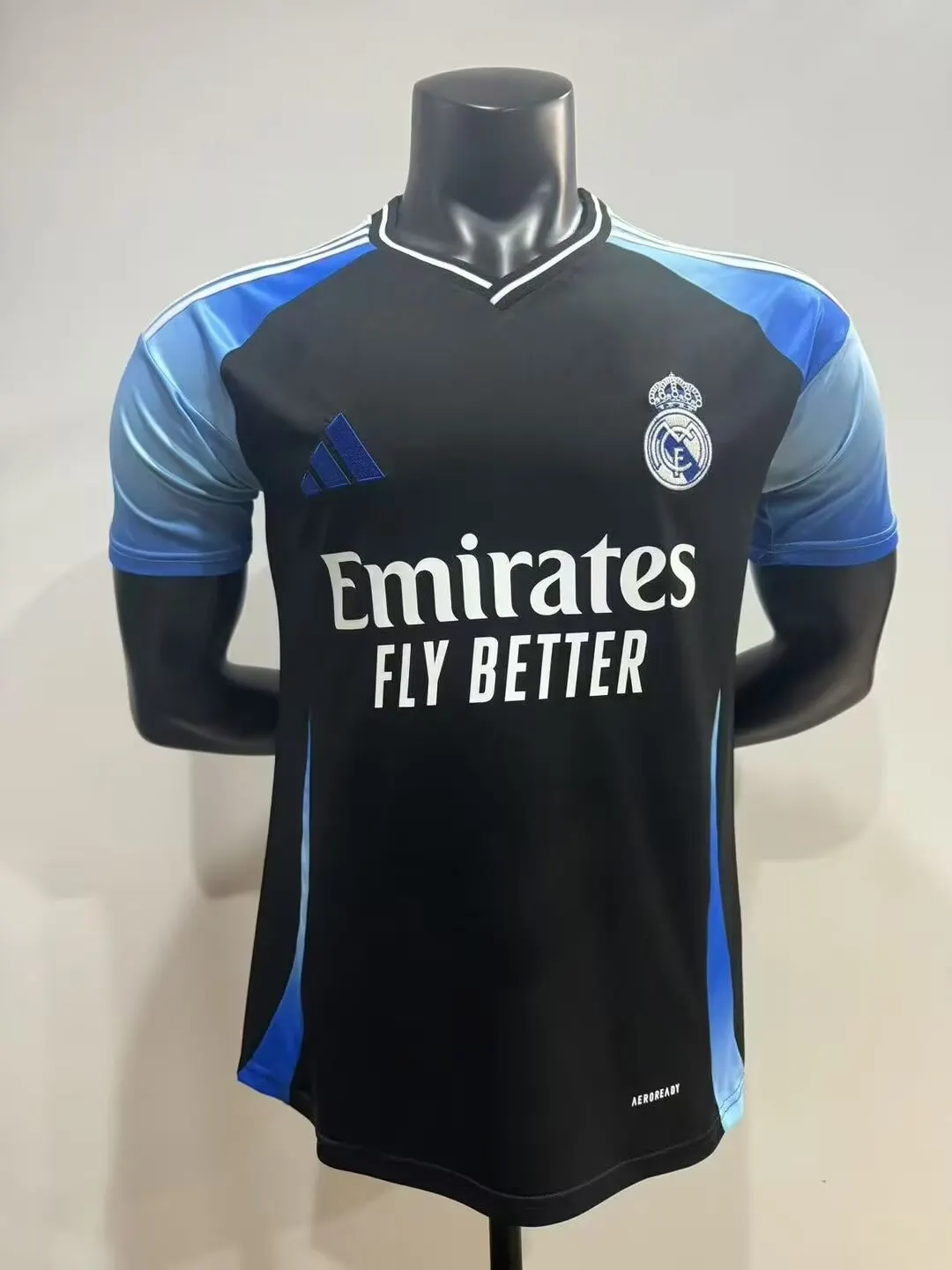 2025/2026 Versión Jugador Real Madrid Edición Especial Negra Camiseta Fútbol Calidad Thai