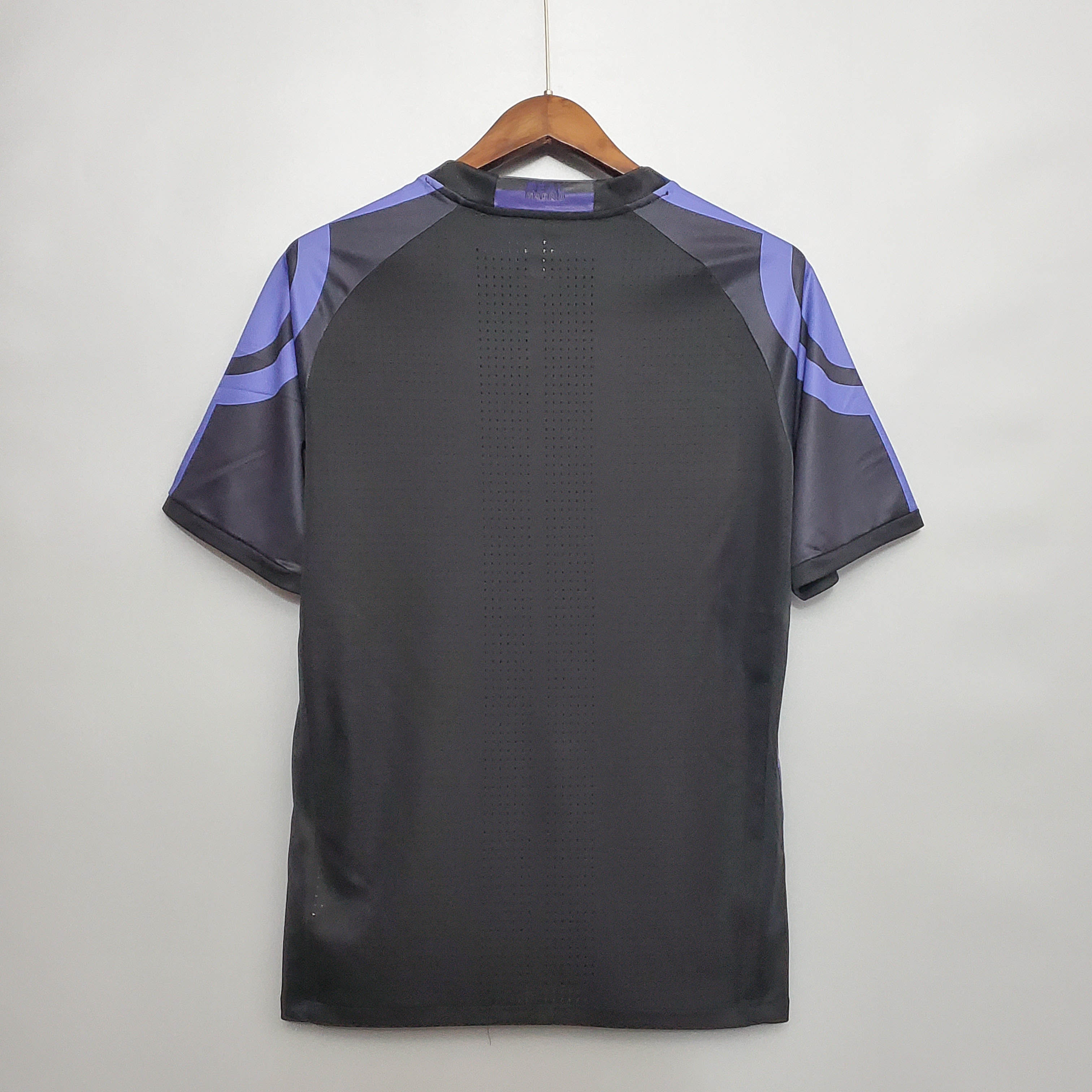 Tercera Camiseta Visitante Retro del Real Madrid 2016/2017 — view 2