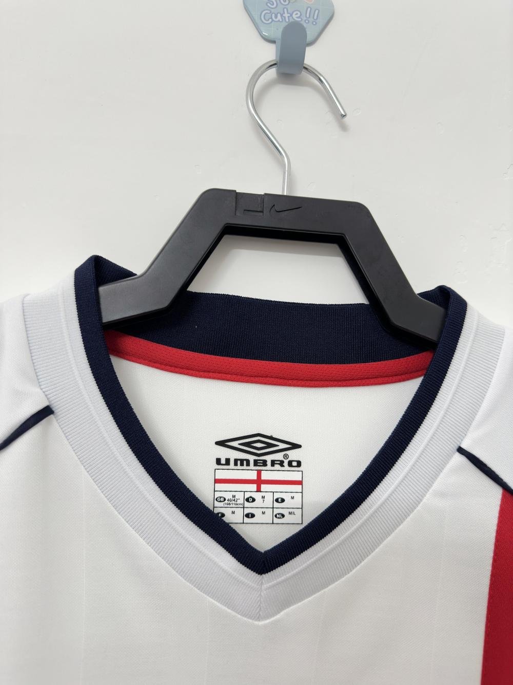 2002 Retro England Home Soccer Jersey AAA fan-grade — view 3