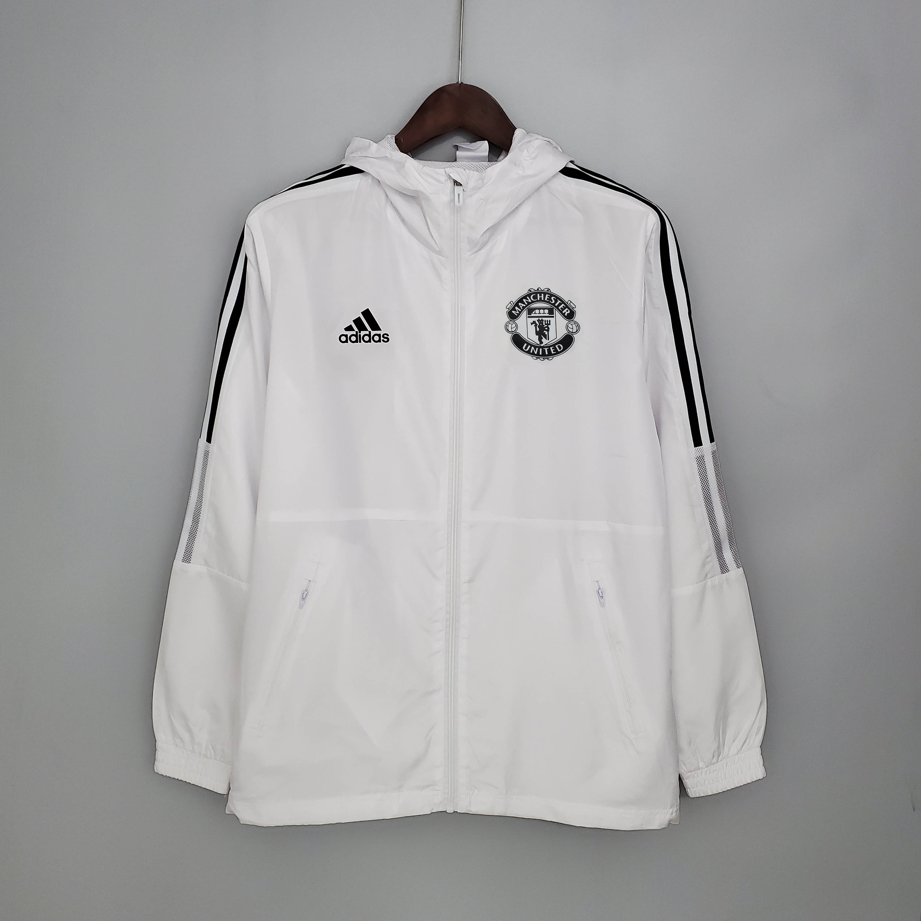 2021/2022 Manchester United Jersey Windbreaker White — main view