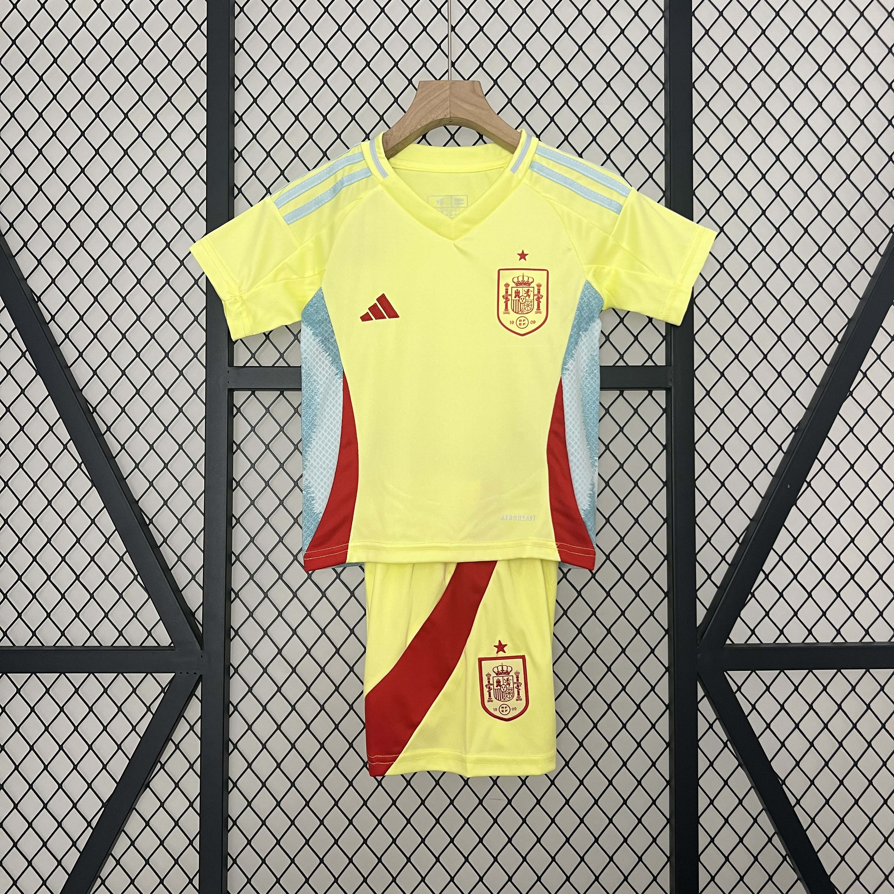 2024 Spain Away Football Shirt AAA fan-grade Kids Size