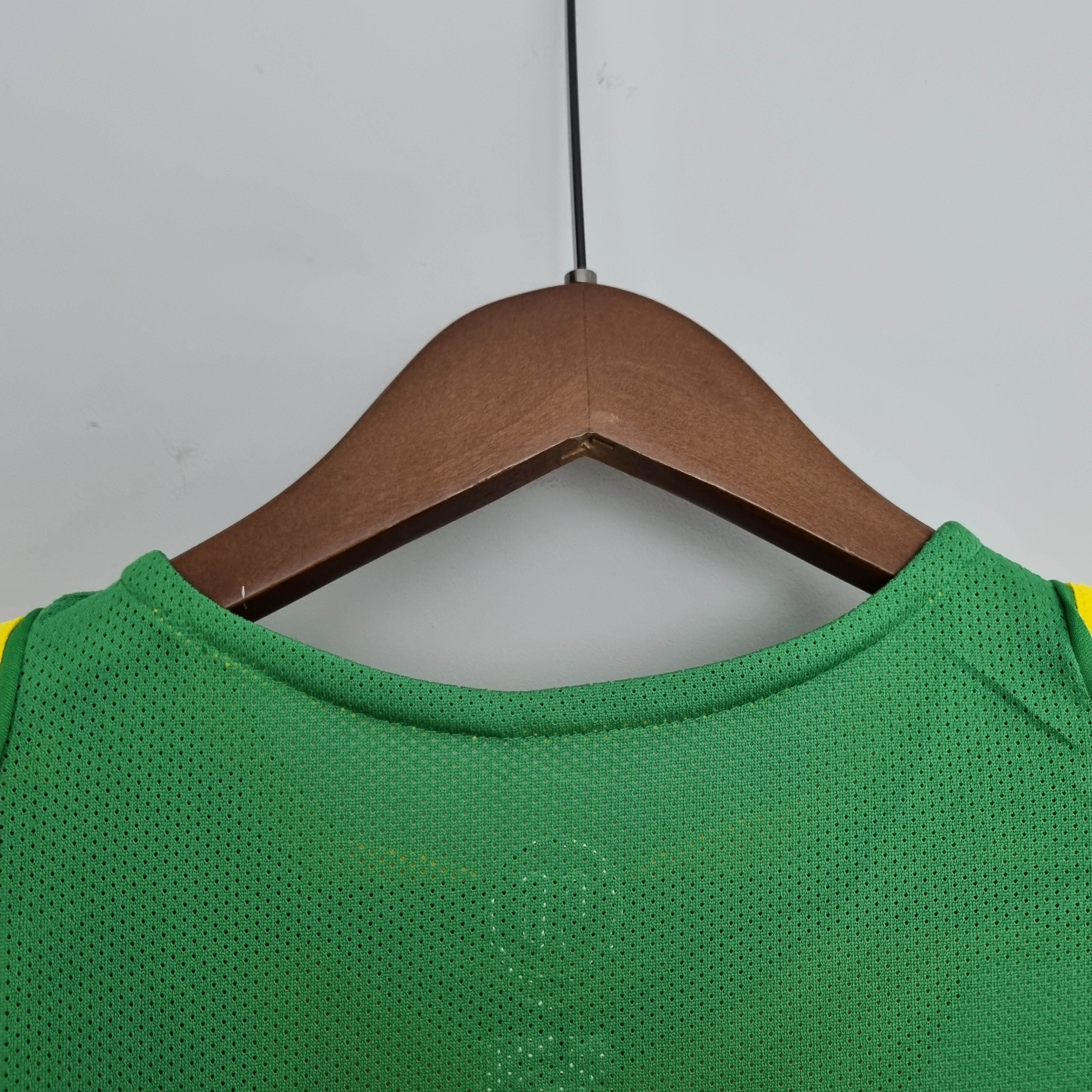 2004 Retro Brasilien Heim-Fußballtrikot — view 6