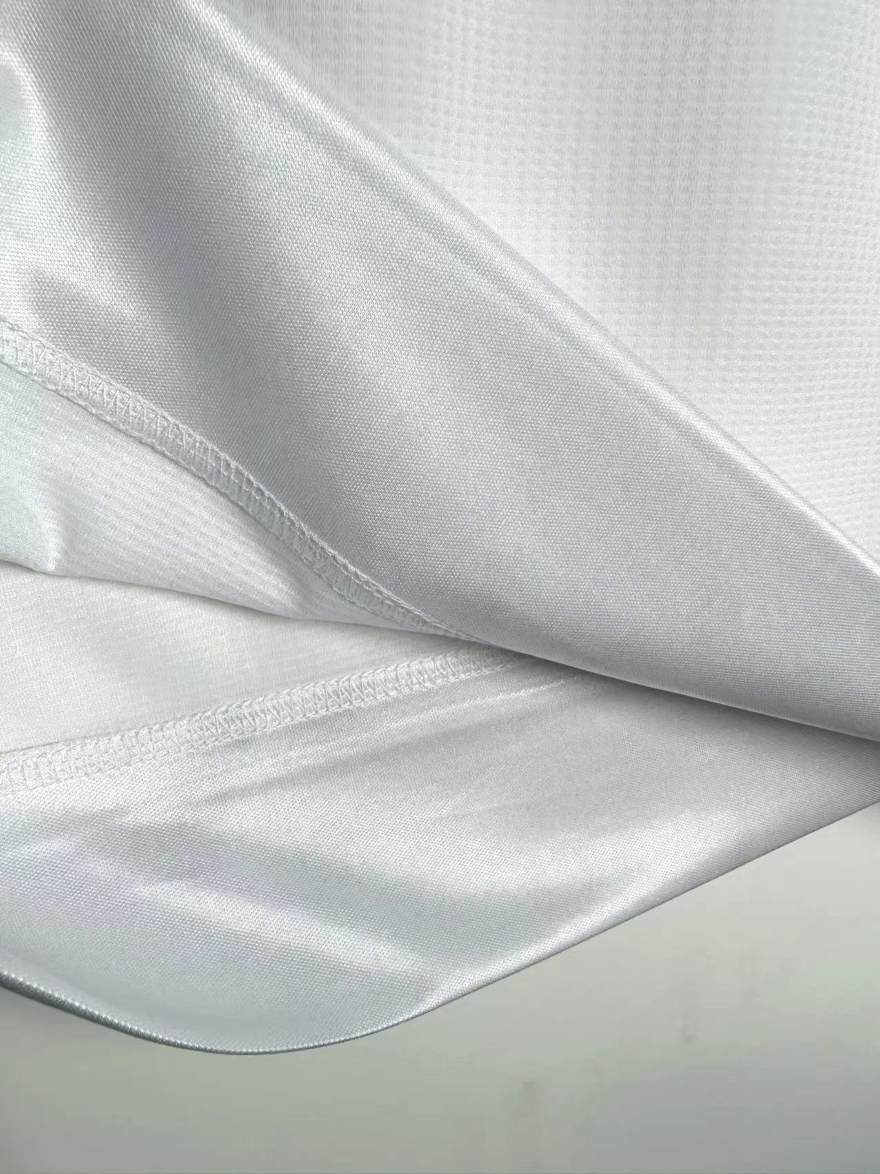 2015/2016 Retro Real Madrid Home Soccer Jersey AAA fan-grade — view 8