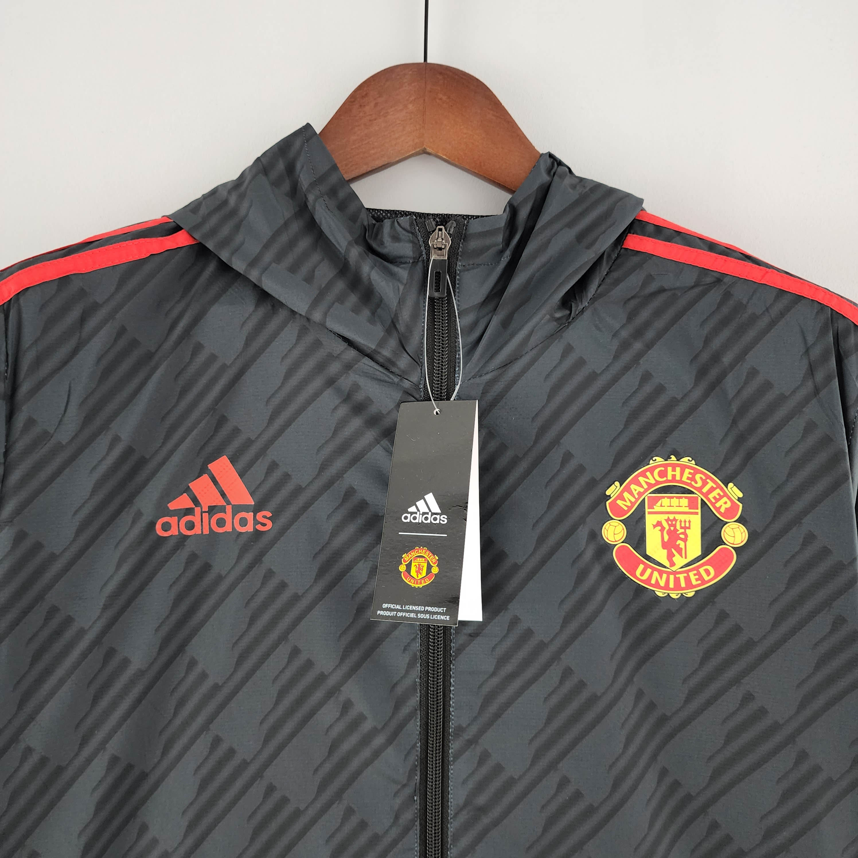 2022/2023 Manchester United Windbreaker Black Red Edge — view 3