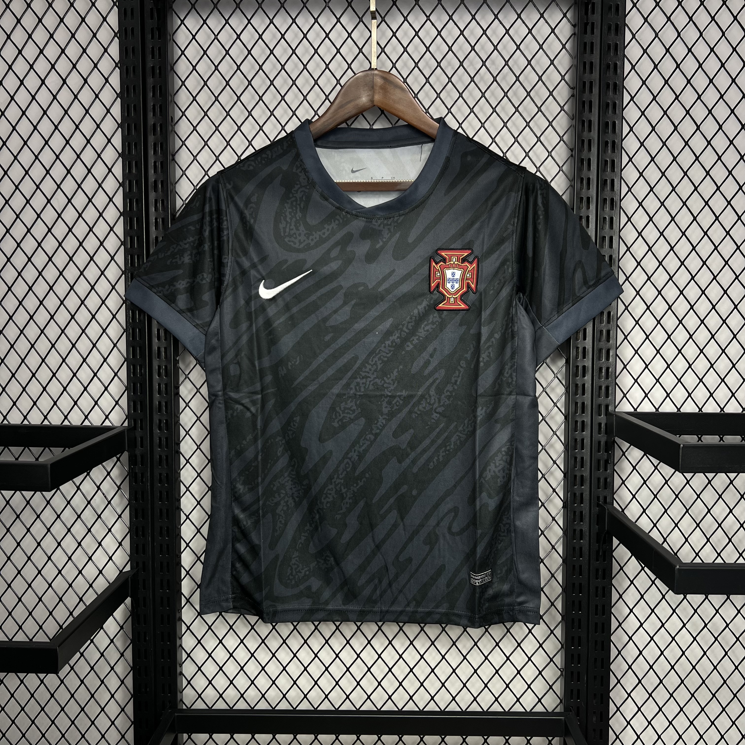 2024-2025 Portugal Goalkeeper uniform 2 Jersey — main view