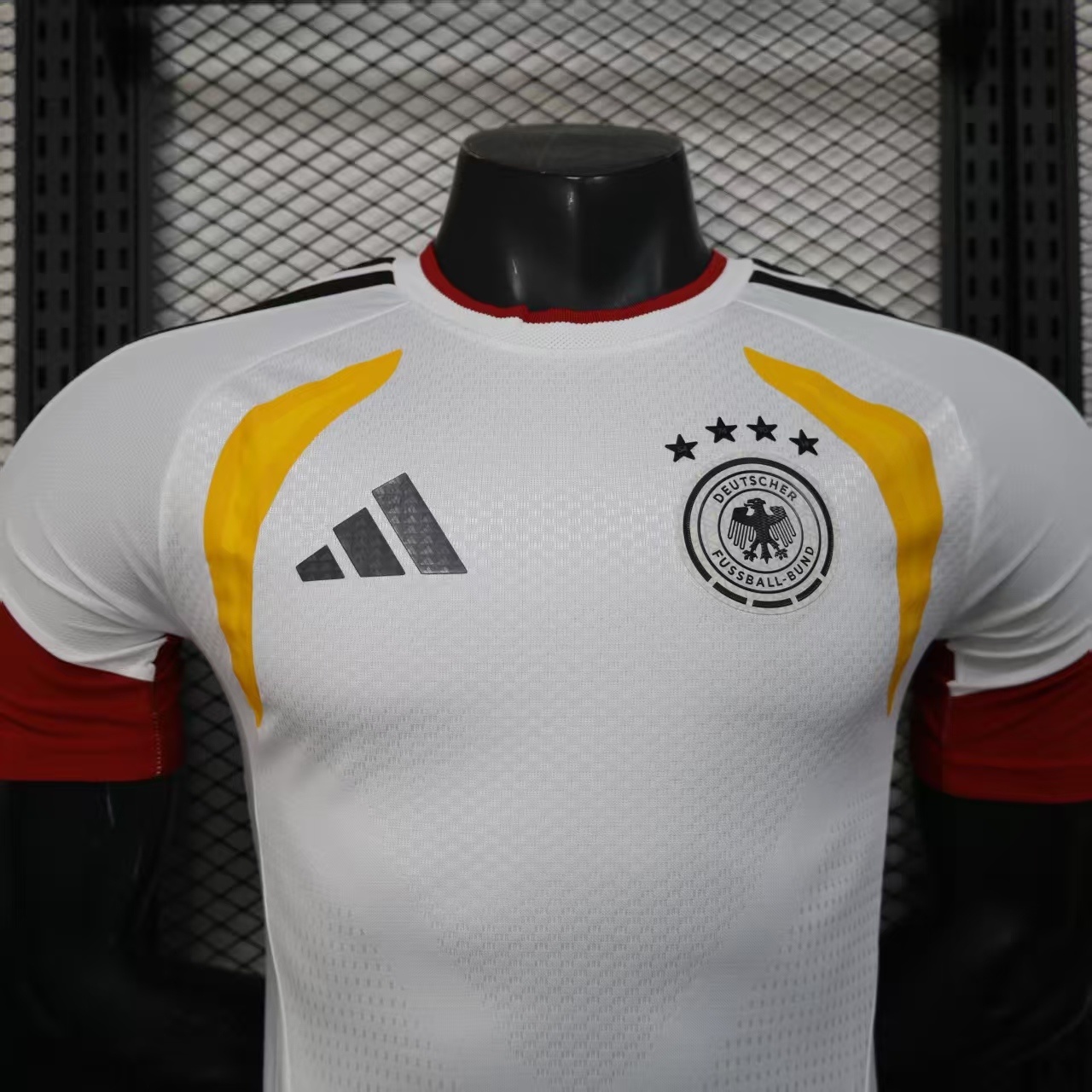 نسخة اللاعب 2026 بدلة تدريب كرة القدم لألمانيا — view 4