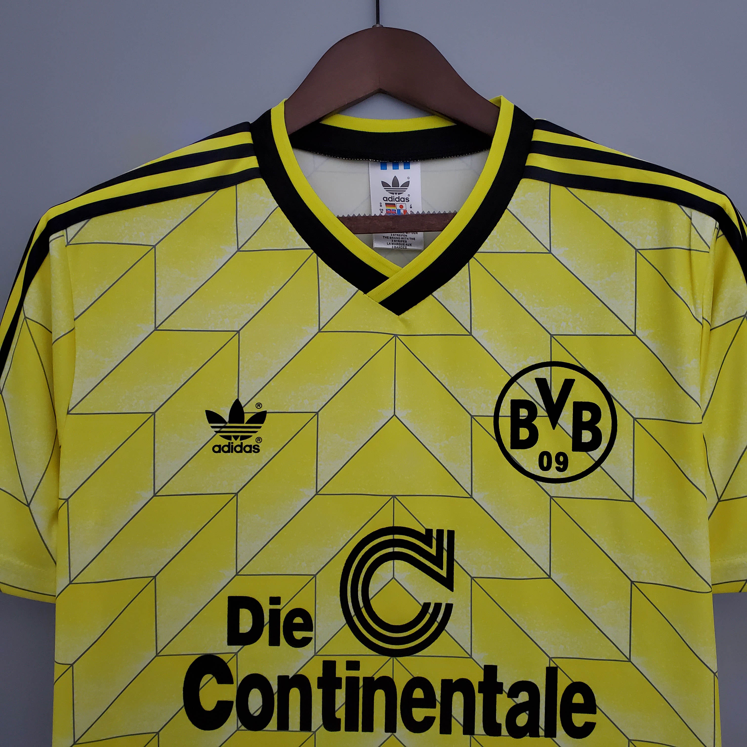 1988/1989 Retro Dortmund Home Football Shirt — view 3