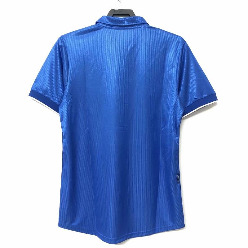 1998 Retro Italy Home Soccer Shirt AAA fan-grade — view 2