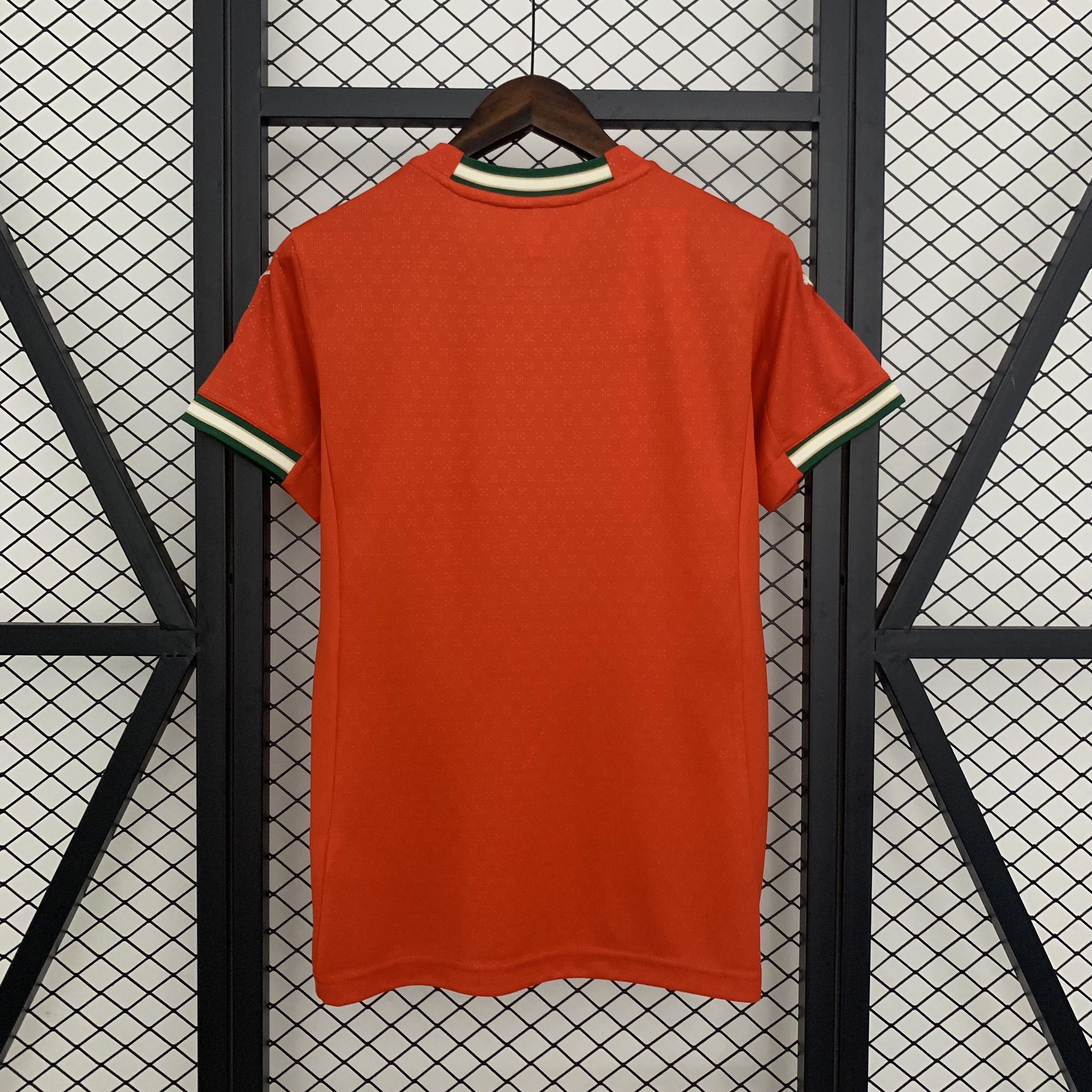 2025 Portugal Heim Fußballtrikot AAA Fan-Qualität — view 9