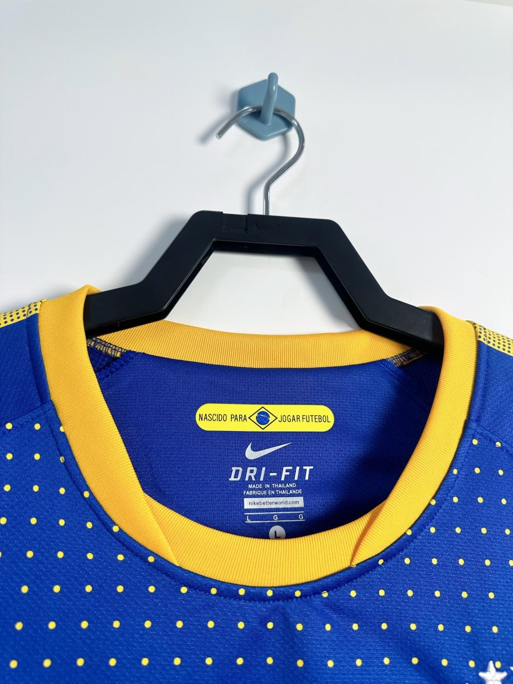 2010 Retro Brazil Away Soccer Jersey AAA fan-grade — view 3