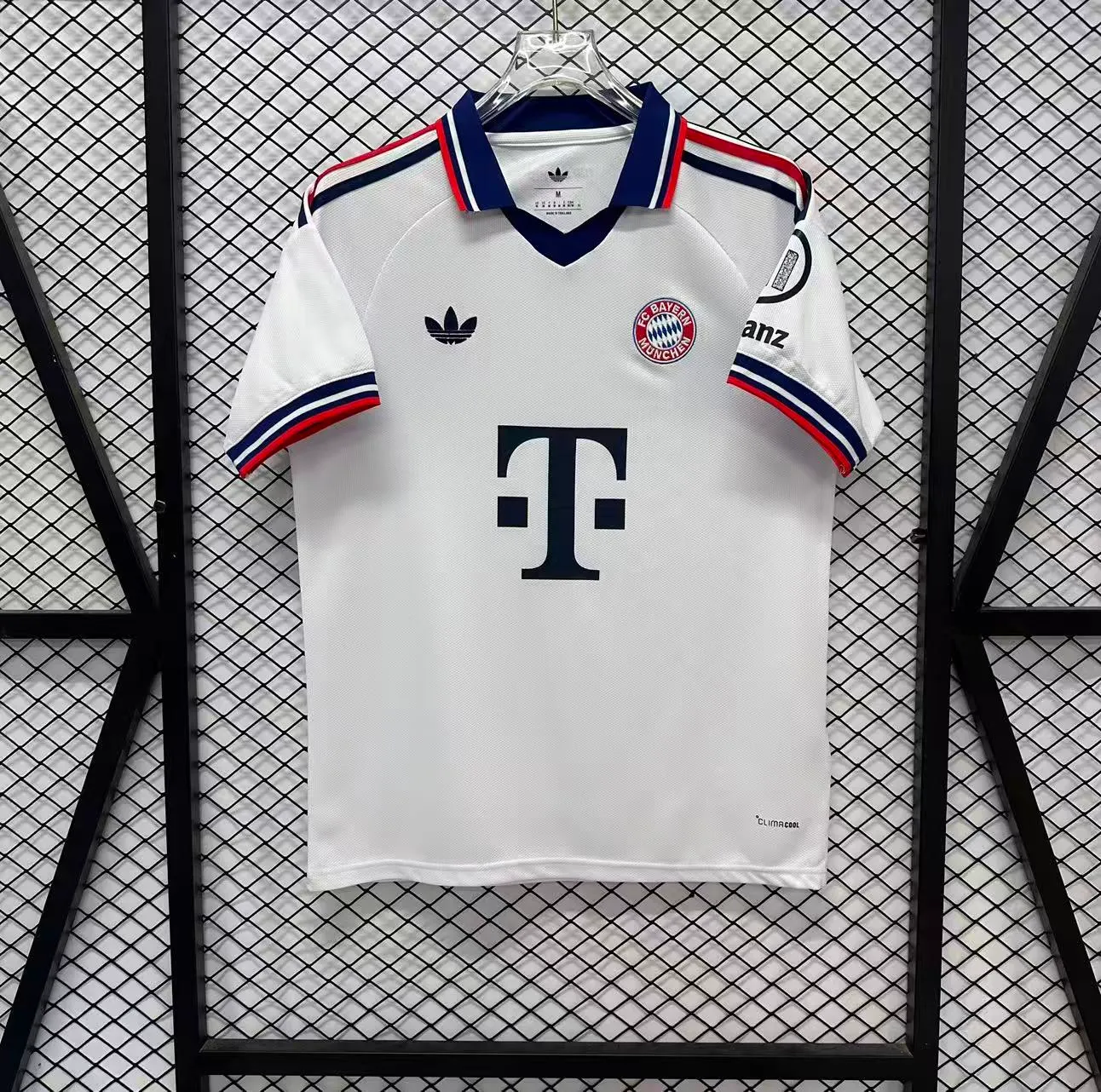 2026/2027 Bayern Munich Segunda Equipación Camiseta de Fútbol 1:1 Calidad Tailandesa