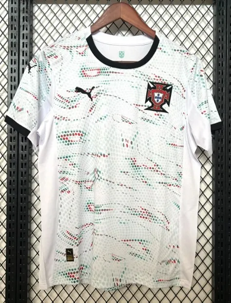 Portugal extérieur maillot de football AAA qualité fan 2025