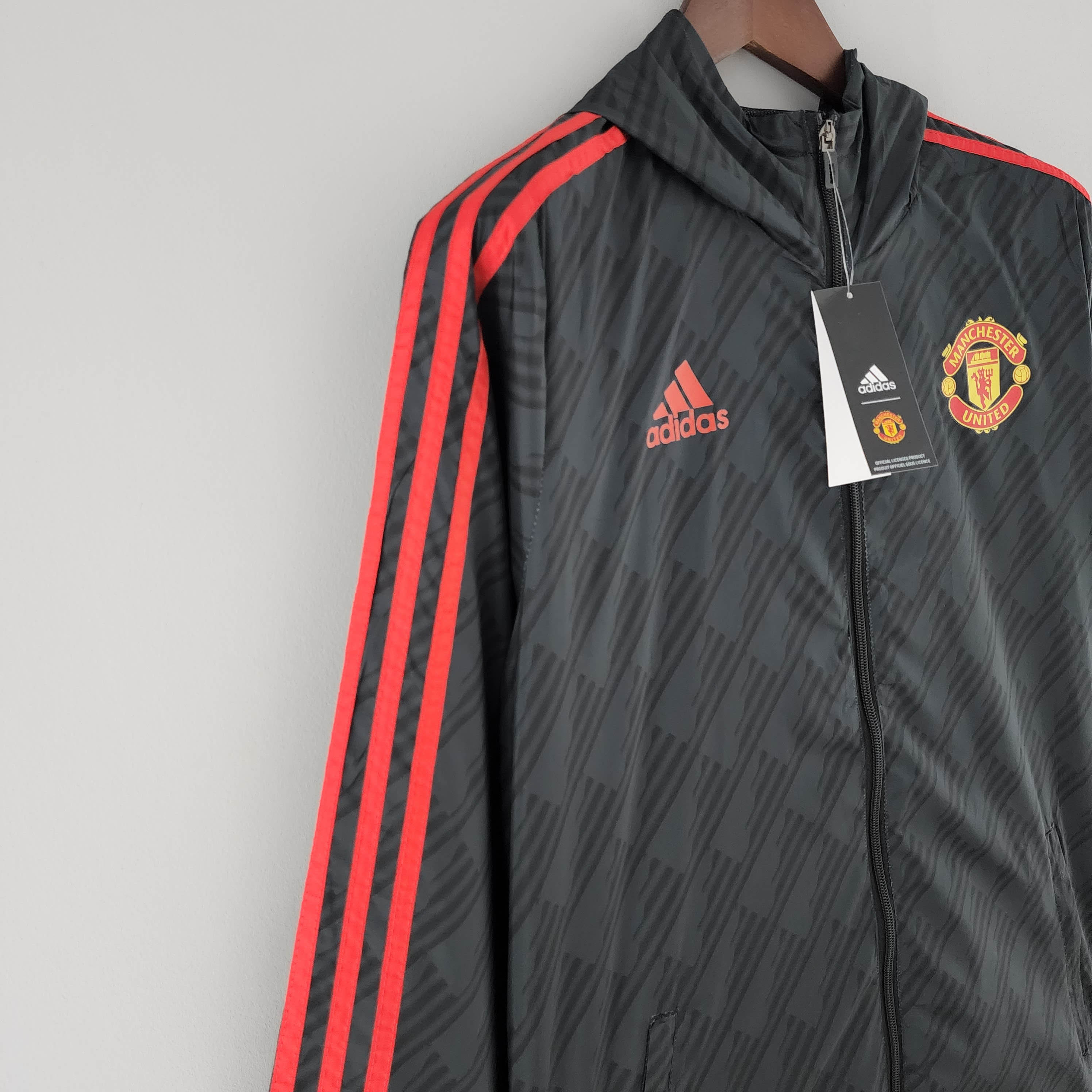 2022/2023 Manchester United Windbreaker Black Red Edge — view 6