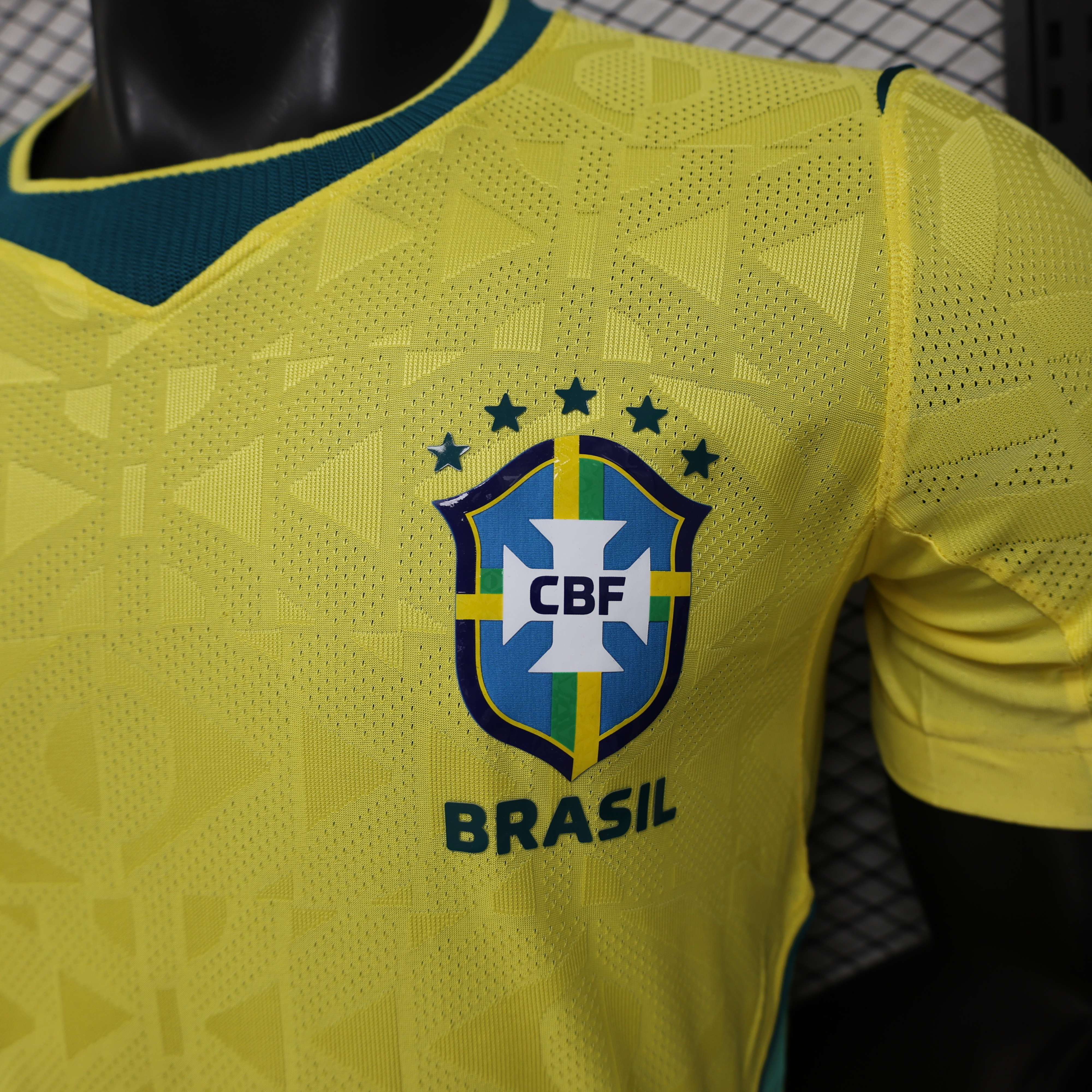 2026 Spielerversion Brasilien Nationalmannschaft Heimtrikot AAA Fanqualität — view 5