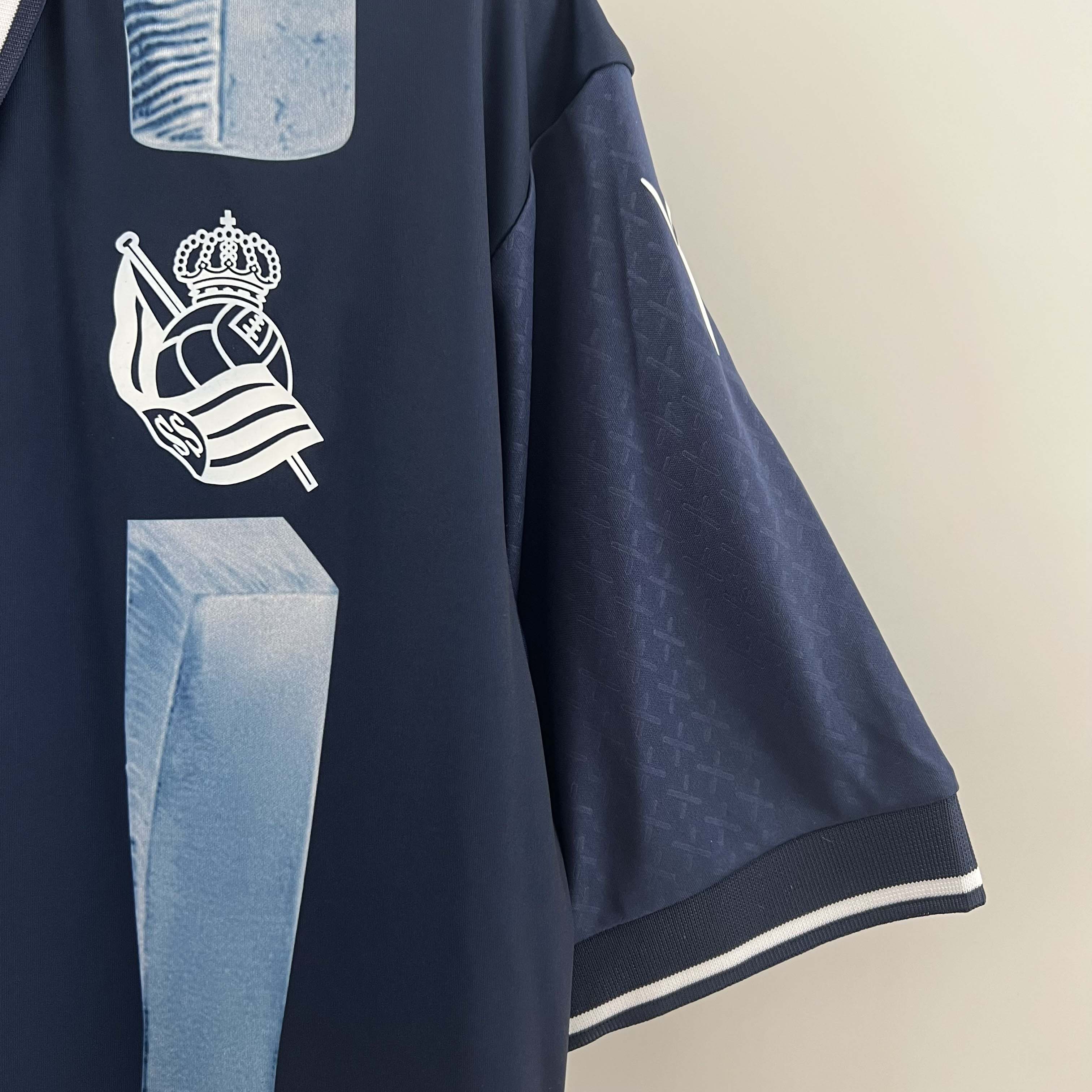 2023/2024 Real Sociedad Away Football Shirt — view 7