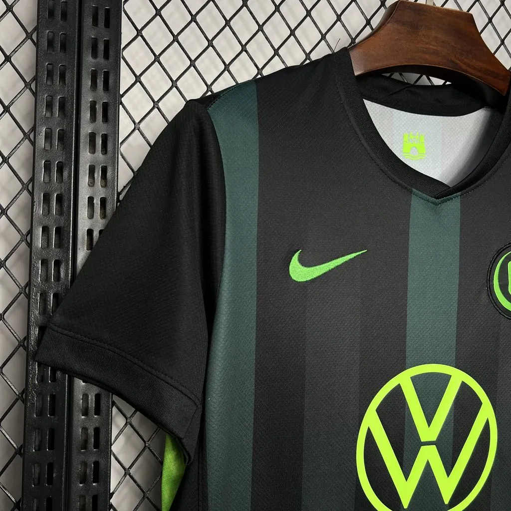 2024/2025 VfL Wolfsburg Away Football Shirt — view 4