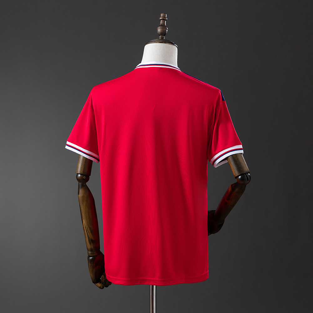 1982 Retro England Auswärtstrikot AAA Fanqualität — view 2