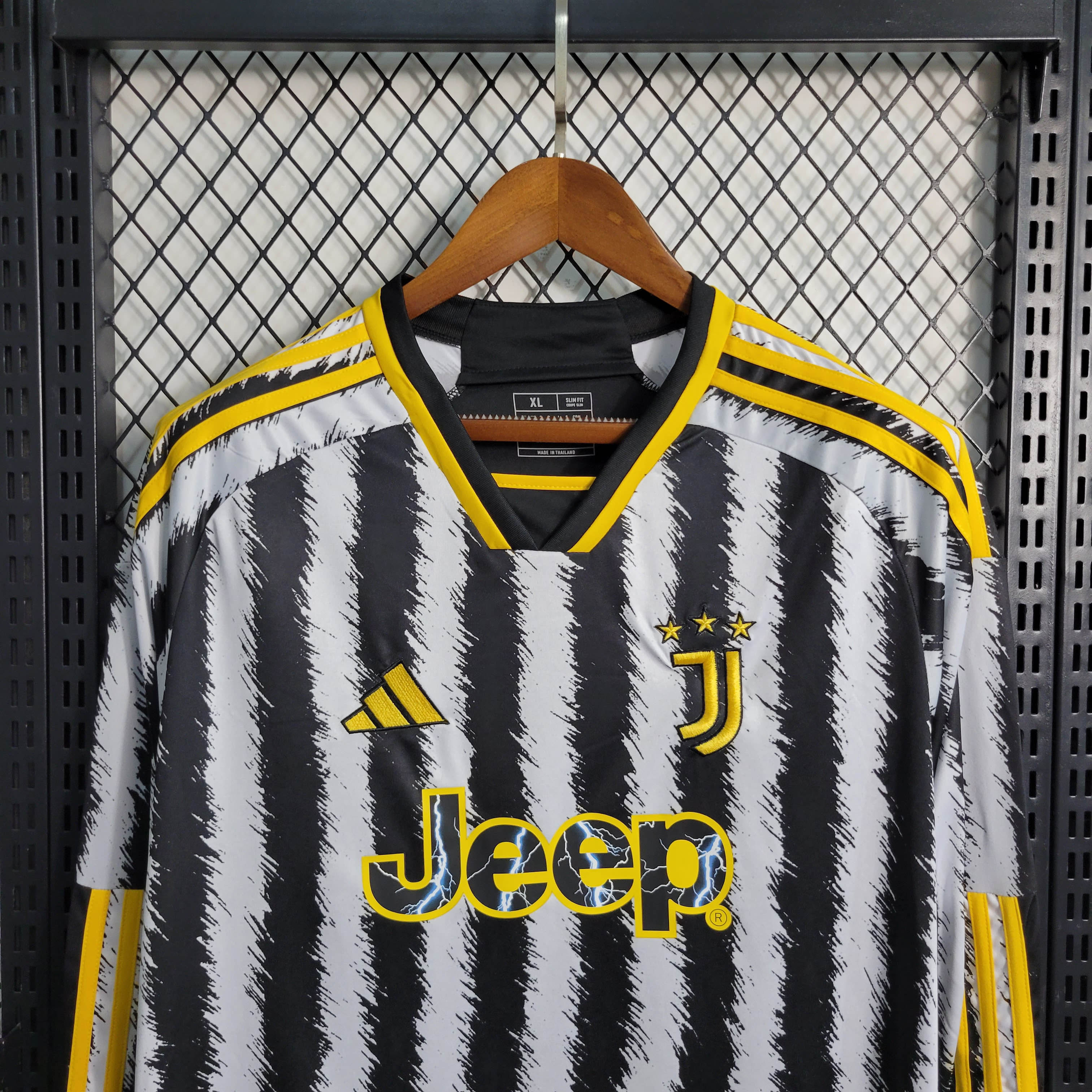 2023/2024 Long Sleeve Juventus Home AAA fan-grade — view 3