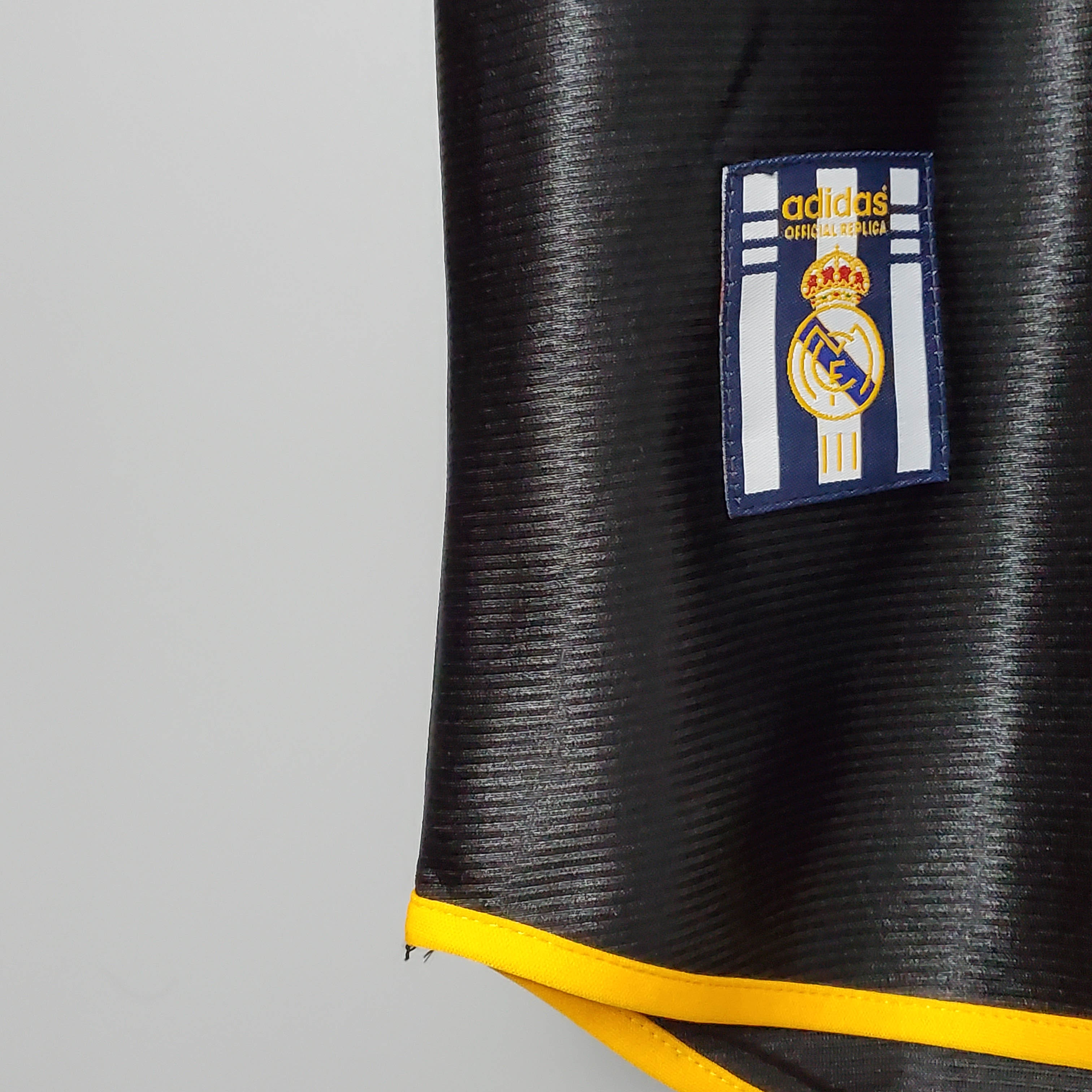 1999/2001 Retro Real Madrid Away — view 9