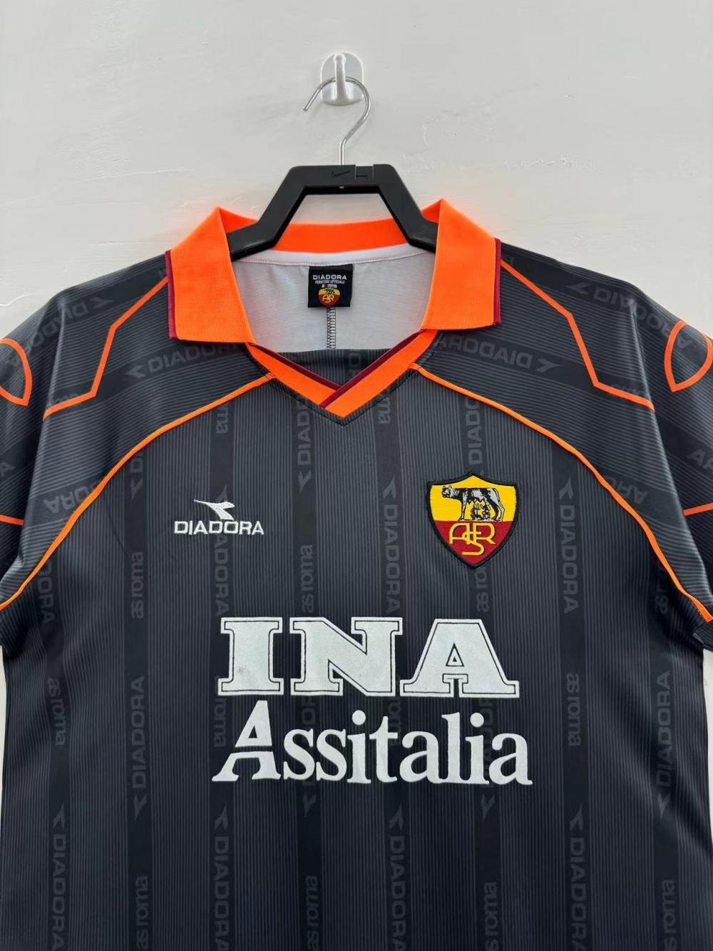 1999/2000 Retro Roma Away Soccer Jersey AAA fan-grade — view 3
