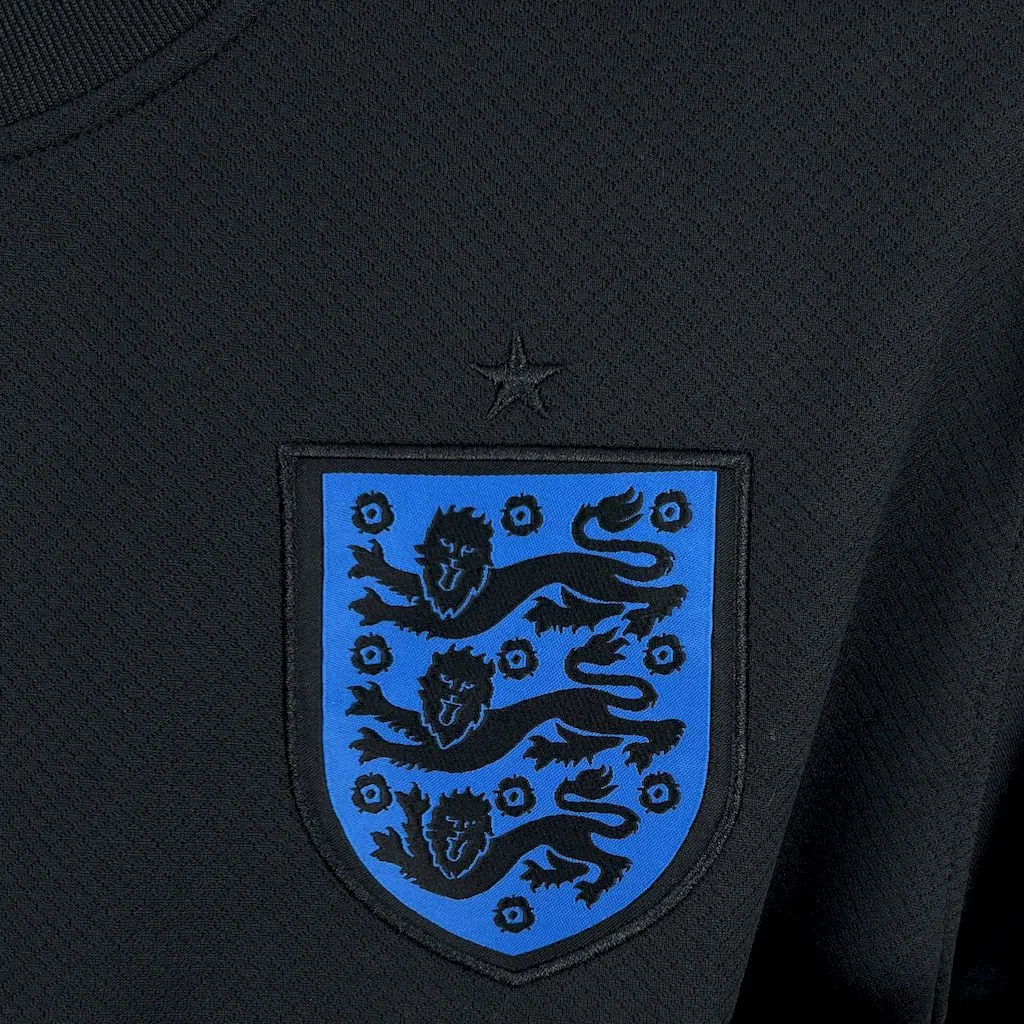 2025/2026 England Away Football Jersey AAA fan-grade — view 5