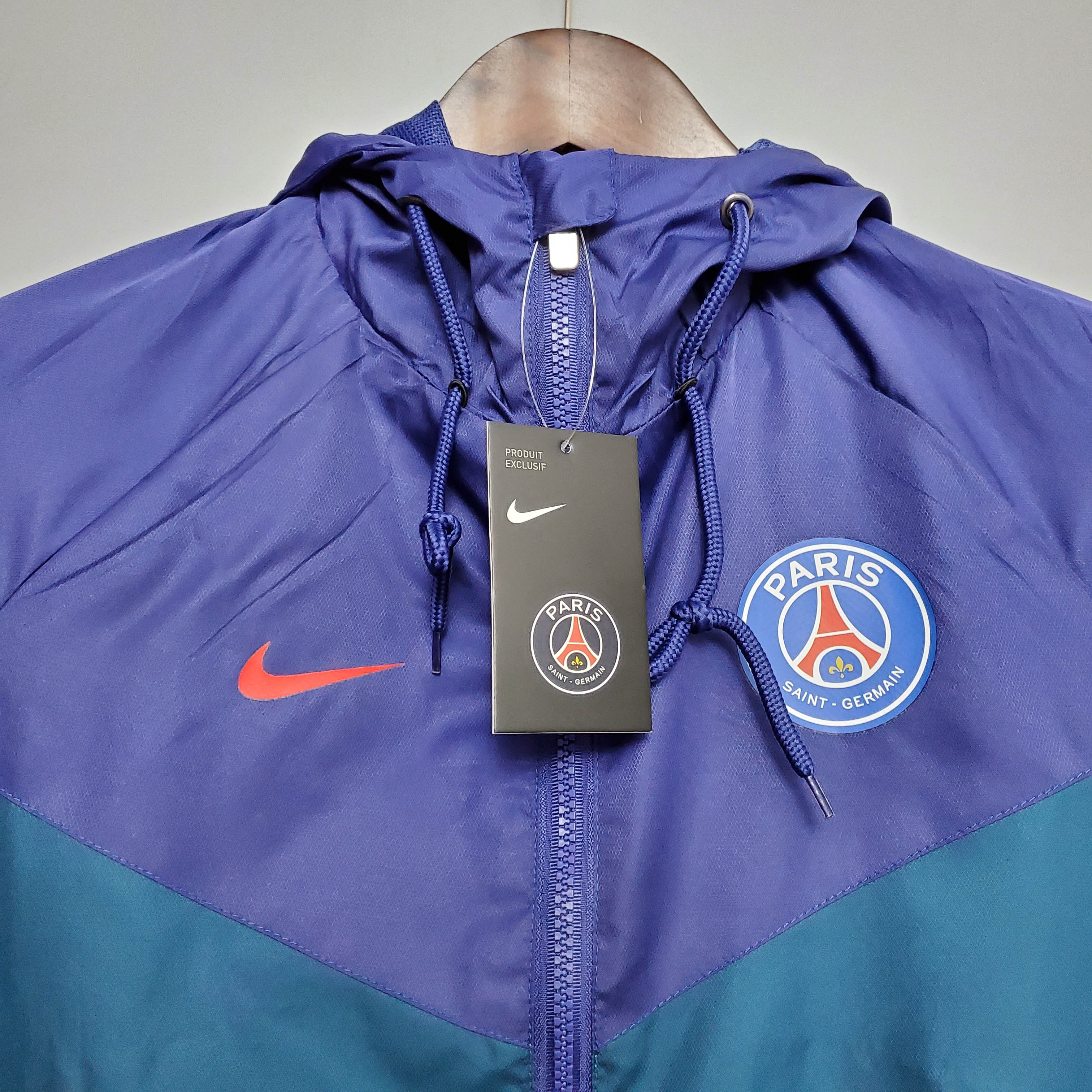 2021 Psg Paris Saint-Germain Windbreaker Four Colors — view 3