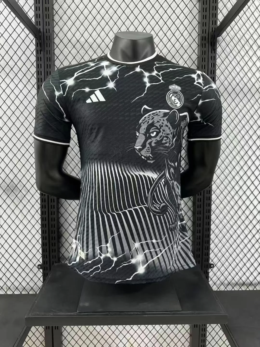 Camisa Edição Especial Versão Jogador Real Madrid 2024/2025