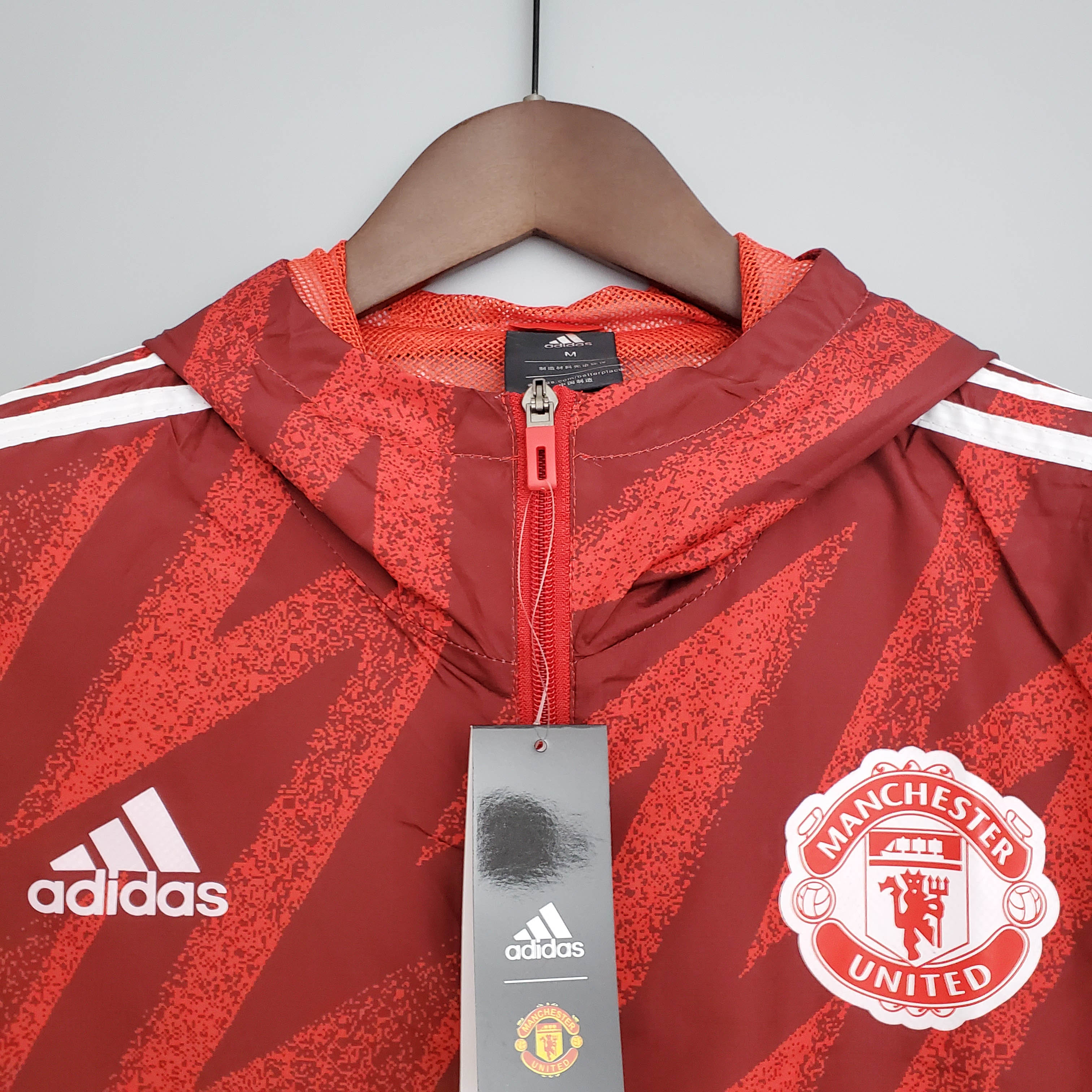 2021/2022 Manchester United Jersey Windbreaker Red — view 3