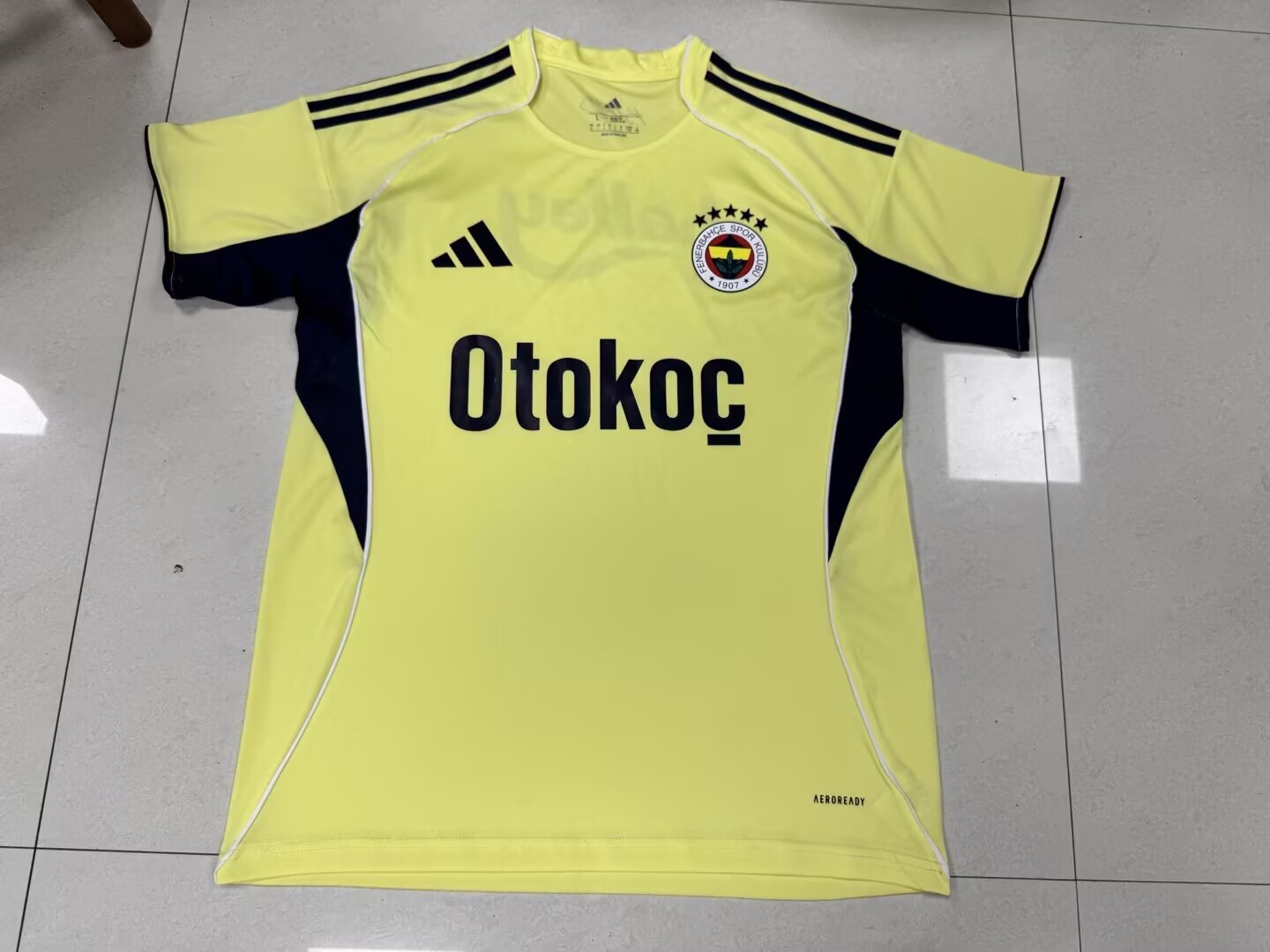 2025/2026 Fenerbahce Camisa de Futebol Fora Qualidade Tailandesa — main view