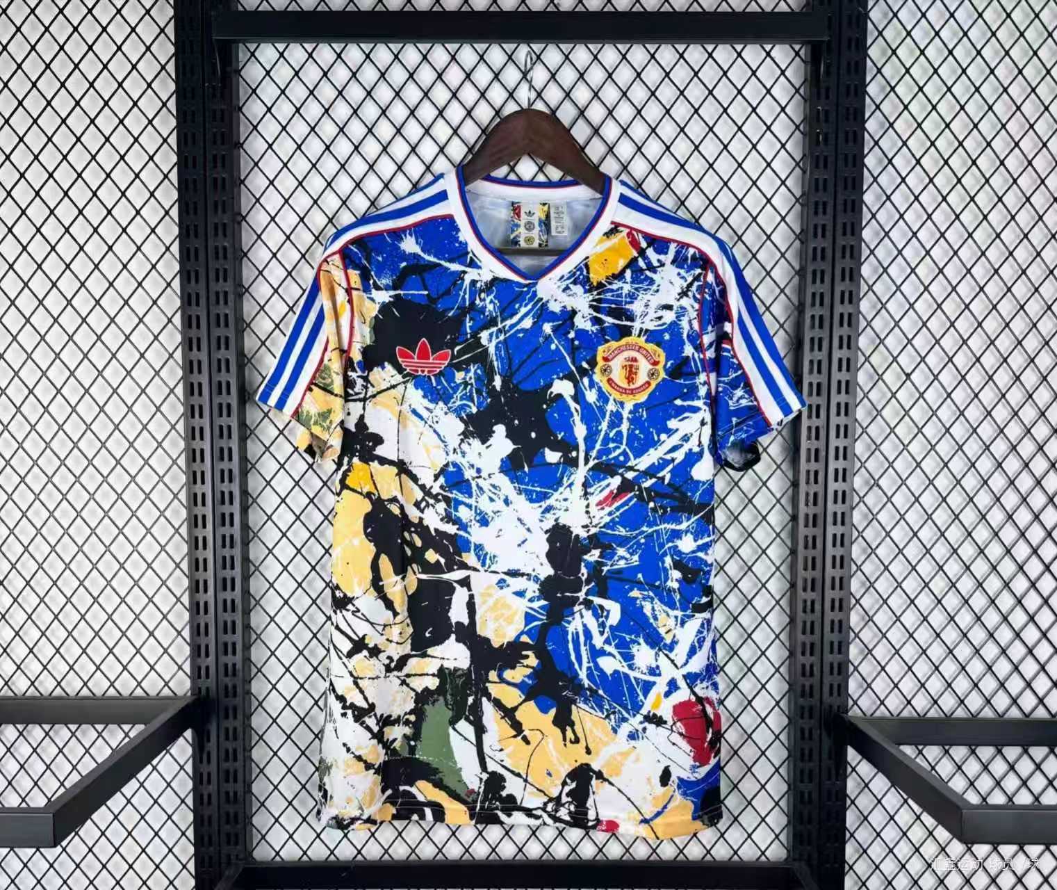 2026/2027 Manchester United x Stone Roses Maillot de Football Bleu Qualité Thaï 1:1