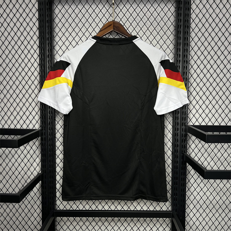 2024-2025 Germany Pre-match training uniform-3 Jersey AAA fan-grade — view 2