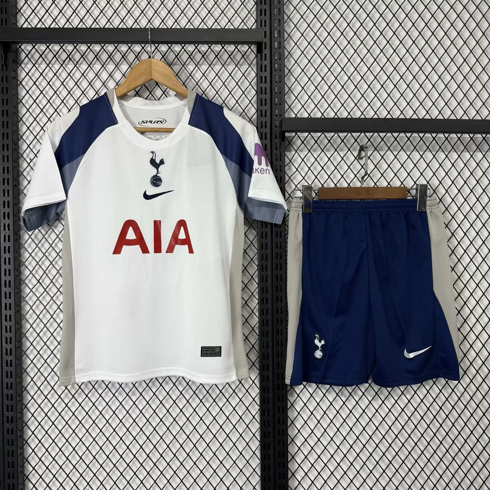 2025/2026 Tottenham Home Camisa de Futebol 1:1 Qualidade Tailandesa Tamanho Infantil