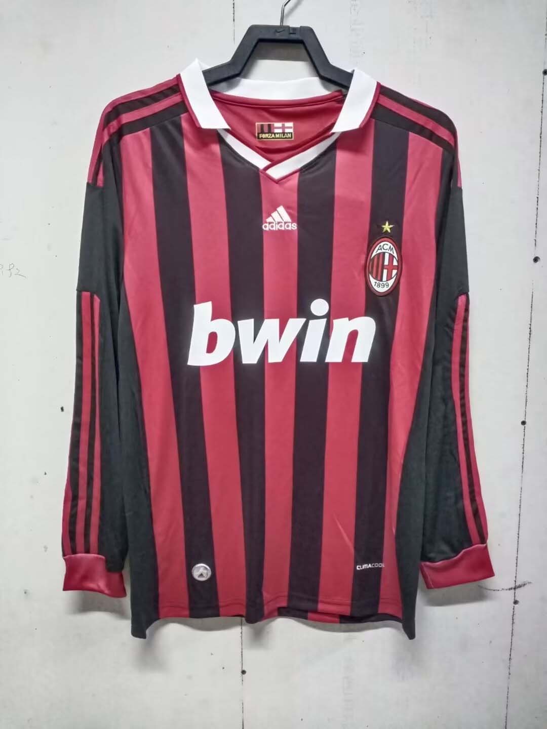 2009/2010 Retro Long Sleeve AC Milan Home Football Shirt AAA fan-grade