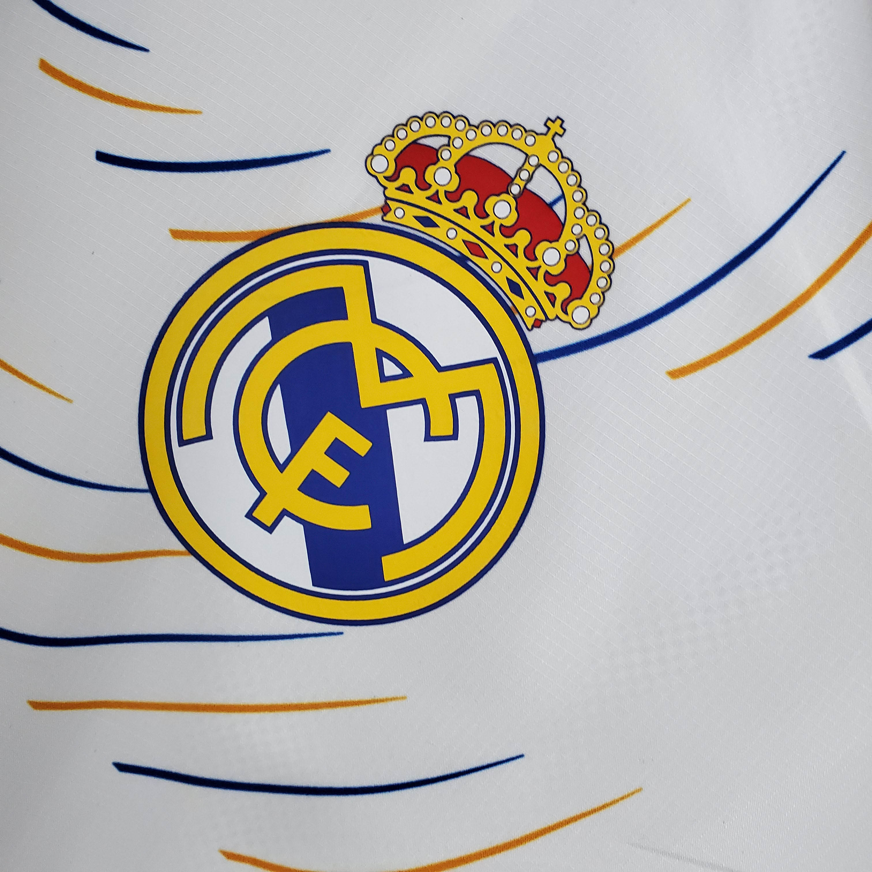 2021/2022 Real Madrid Jersey Windbreaker White(Blue Edge) — view 5