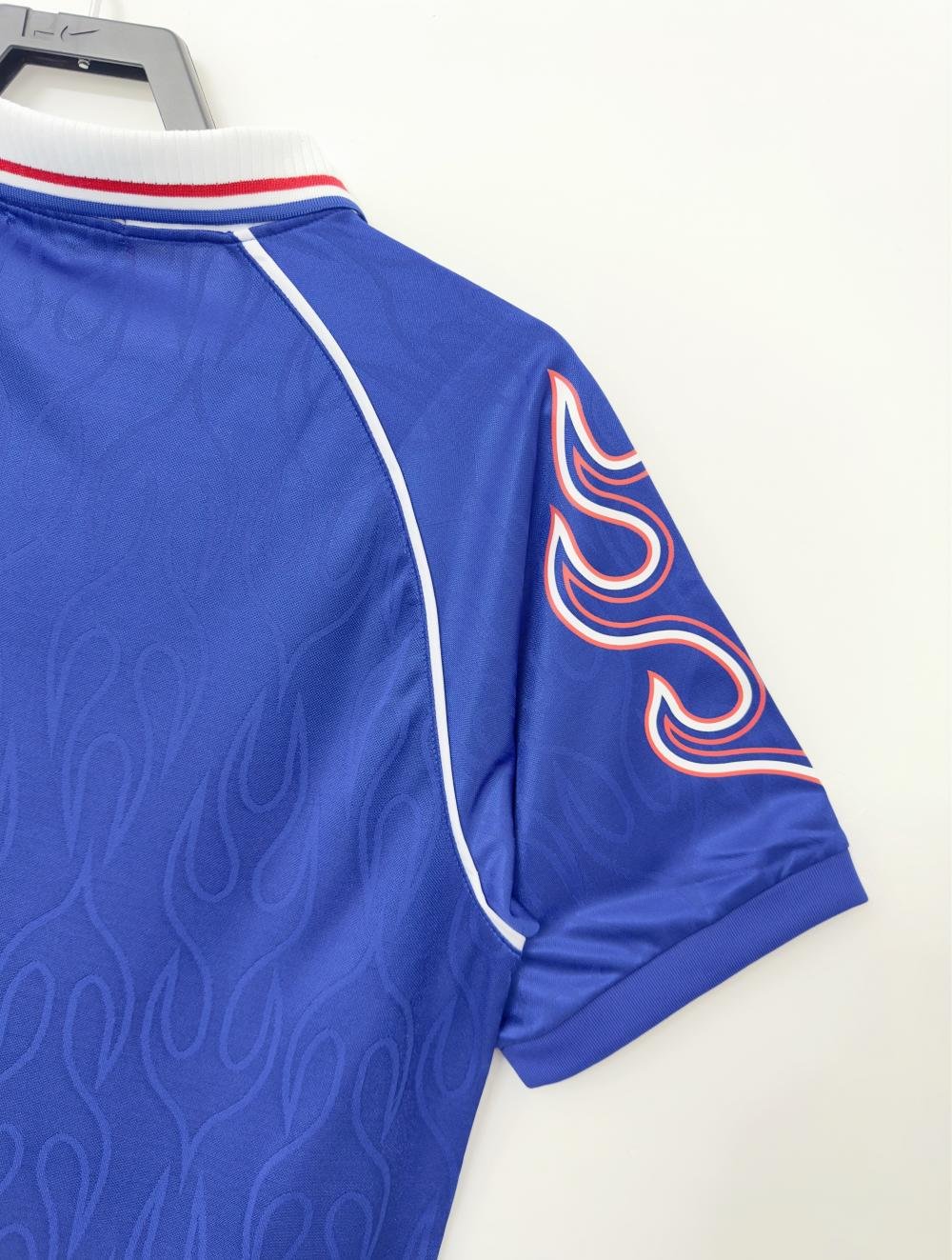 1998 Retro Japan Home Football Jersey AAA fan-grade — view 7