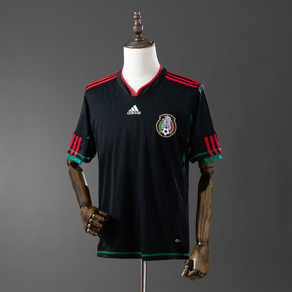 Maillot de football rétro 2010 Mexique Extérieur Noir AAA qualité fan