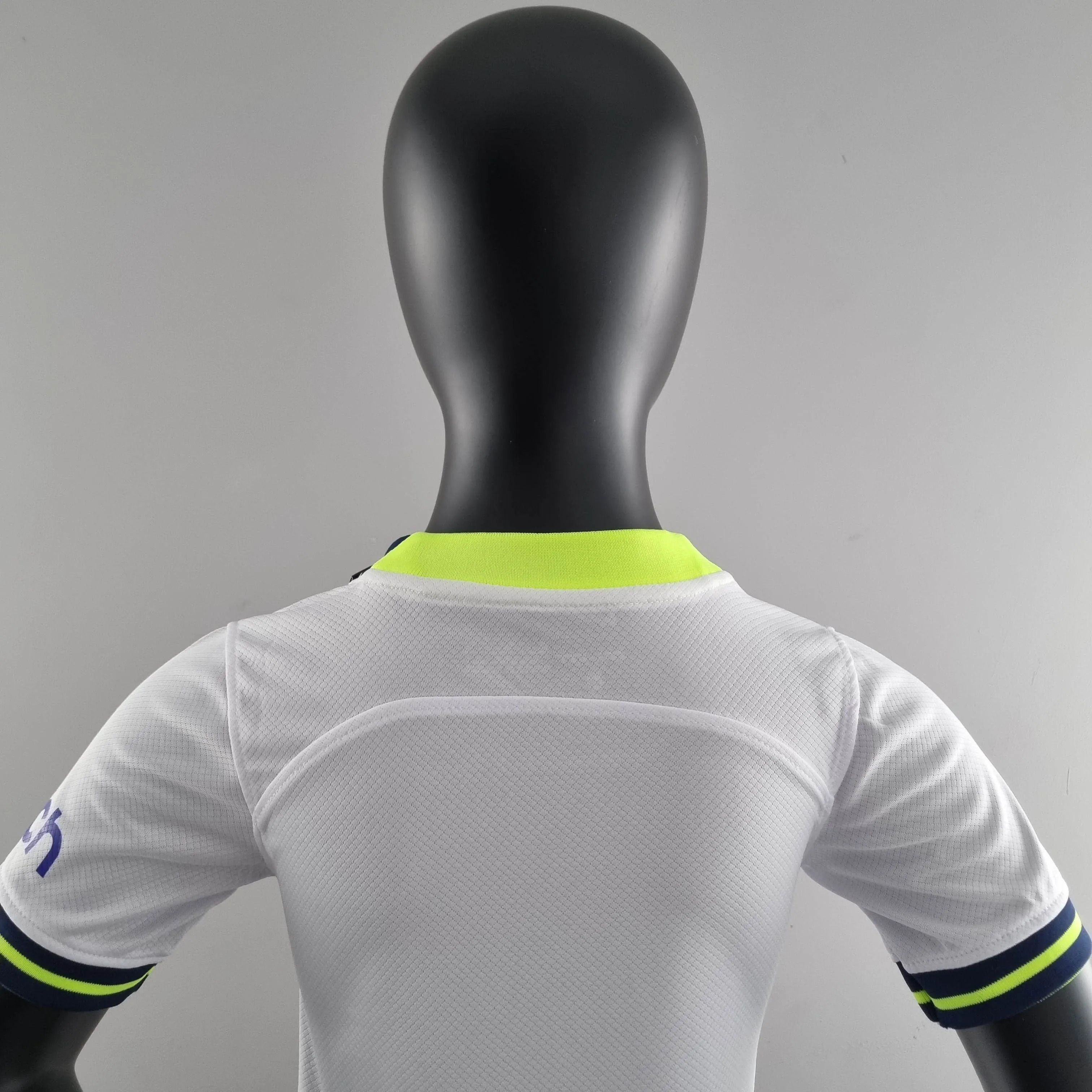 2022/2023 Tottenham Home Football Shirt Kids Size — view 8