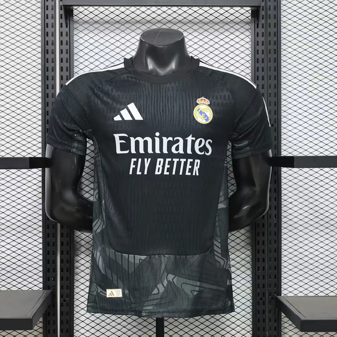 2026/2027 Player Version Real Madrid Goalkeeper Black Football Shirt 1:1 Thai Quality
