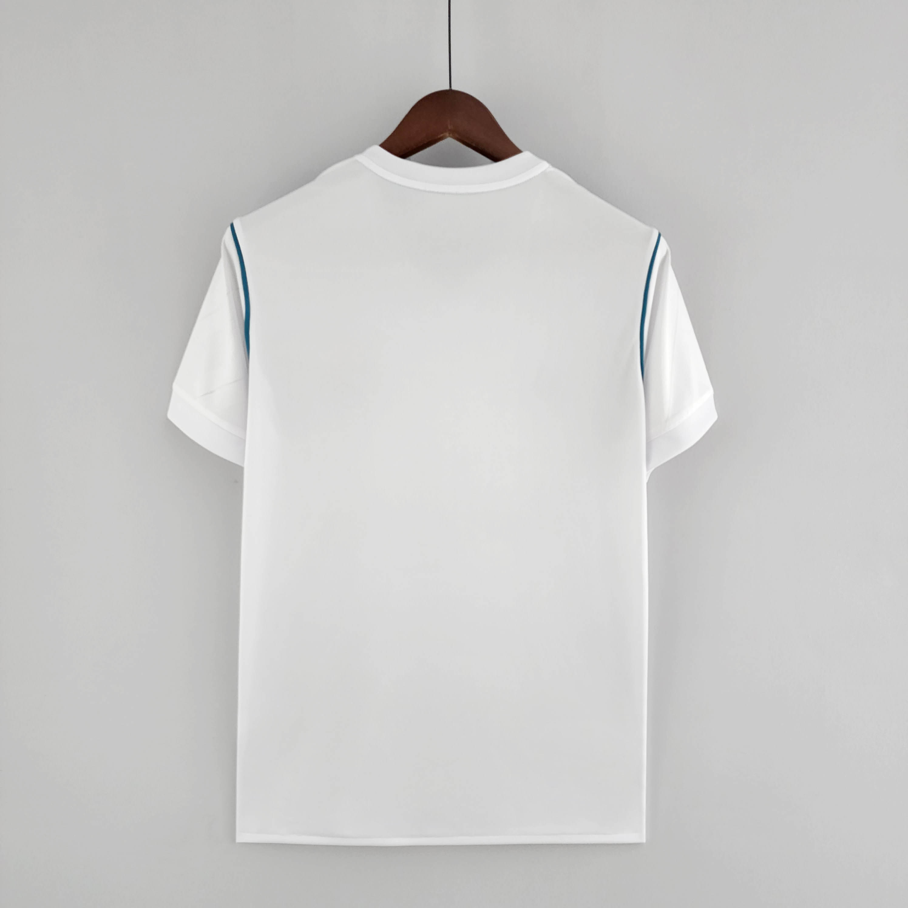 2017/2018 Retro Real Madrid Home — view 2