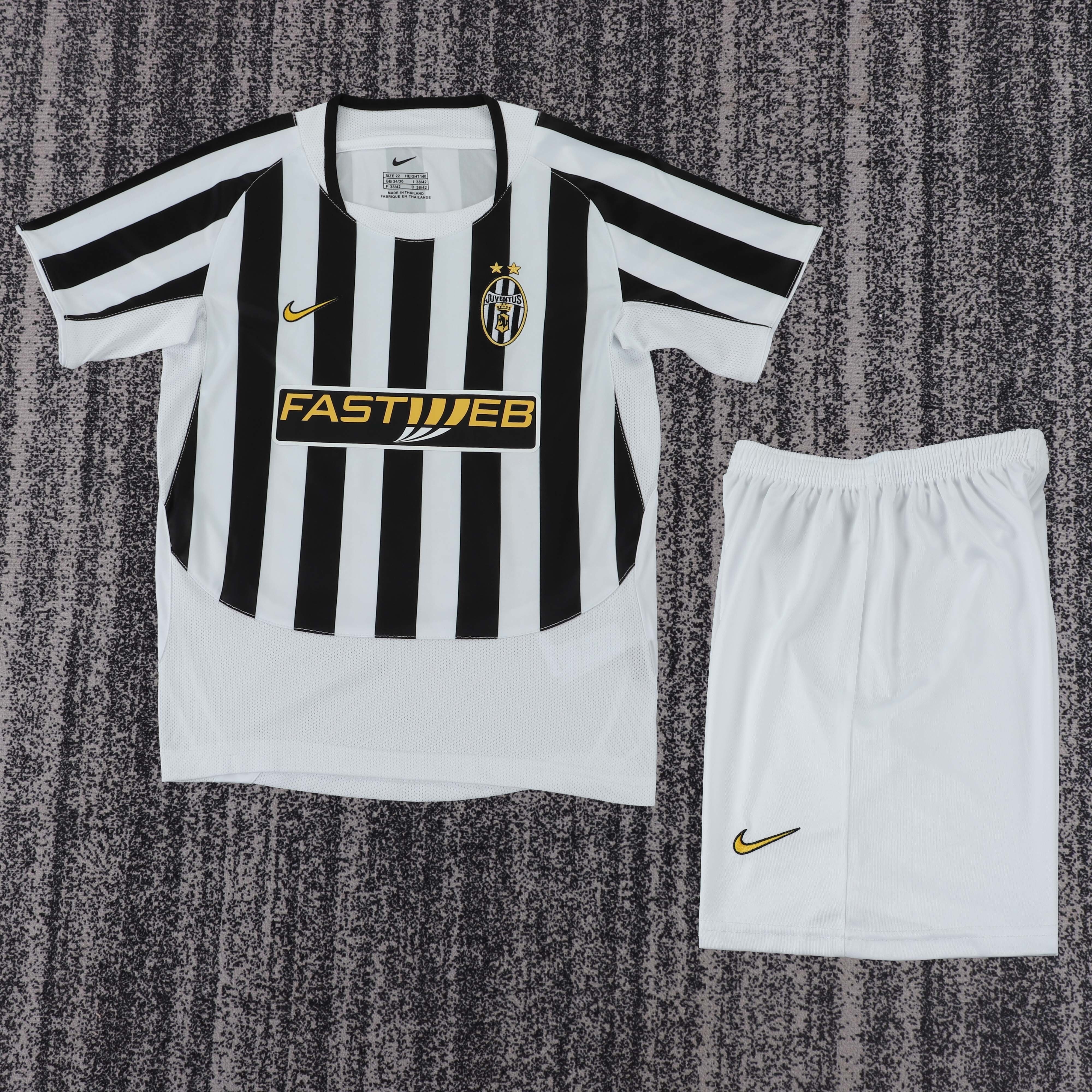 2003/2004 レトロ Juventus ホーム フットボール ジャージ 1:1 タイ品質 キッズサイズ
