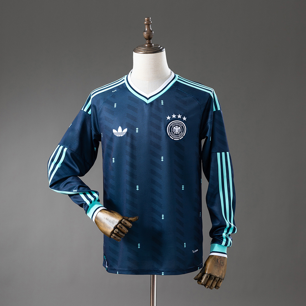 2026 Camiseta de Fútbol Visitante de Manga Larga de Alemania — view 3