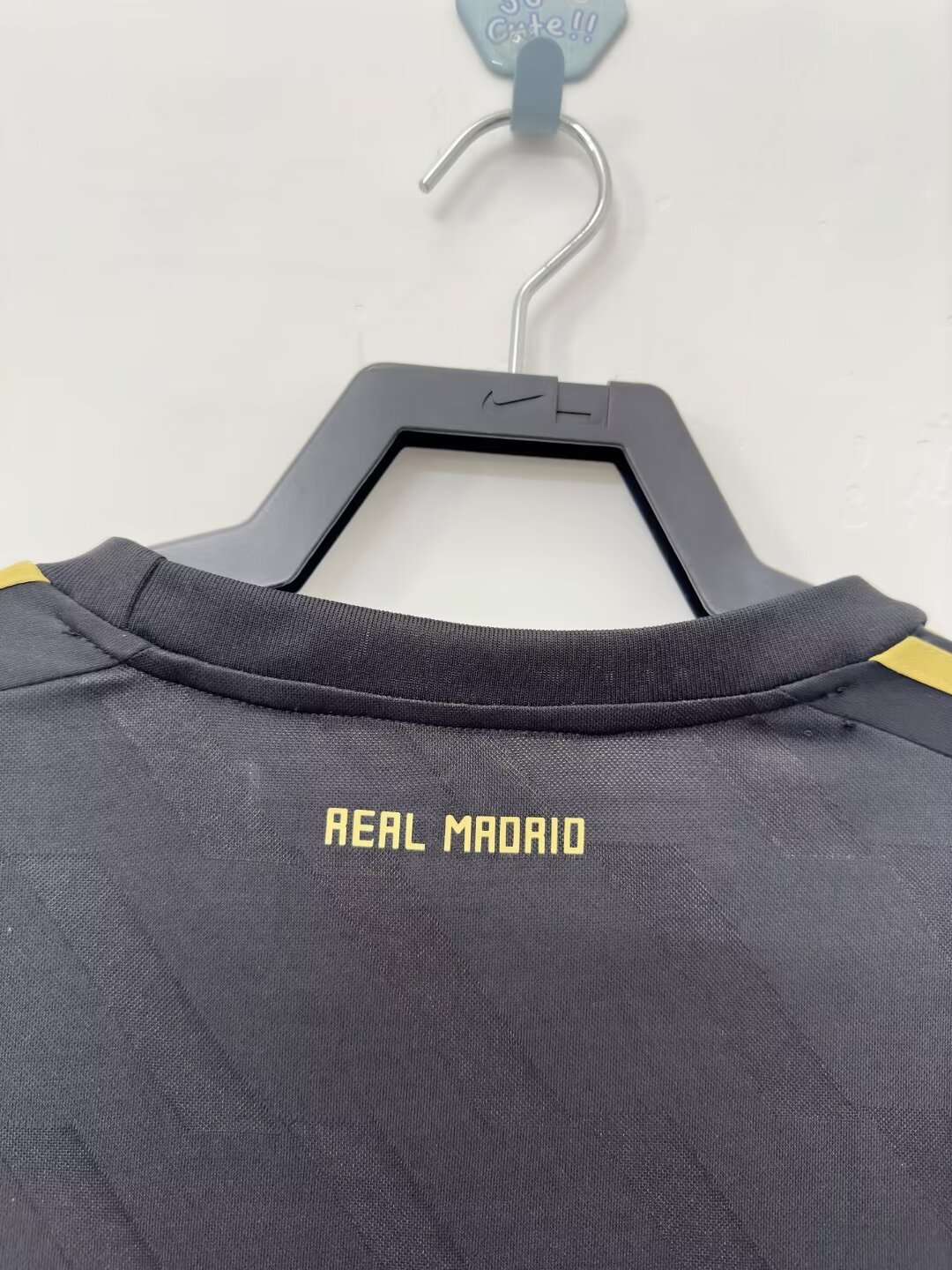 2011/2012 Retro Real Madrid Away Jersey AAA fan-grade — view 8