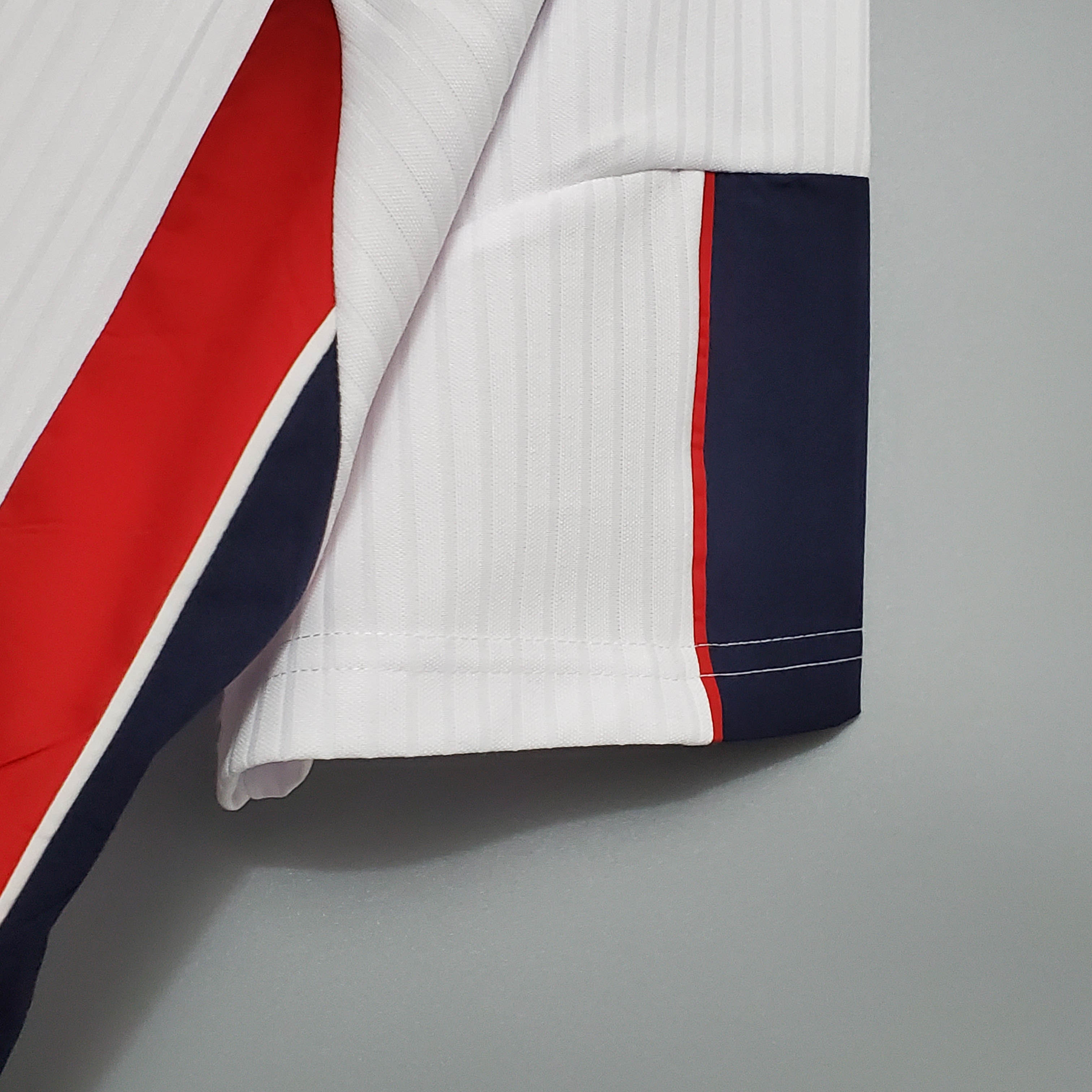 1998 Retro England Home Soccer Jersey 1:1 Thai Quality — view 7