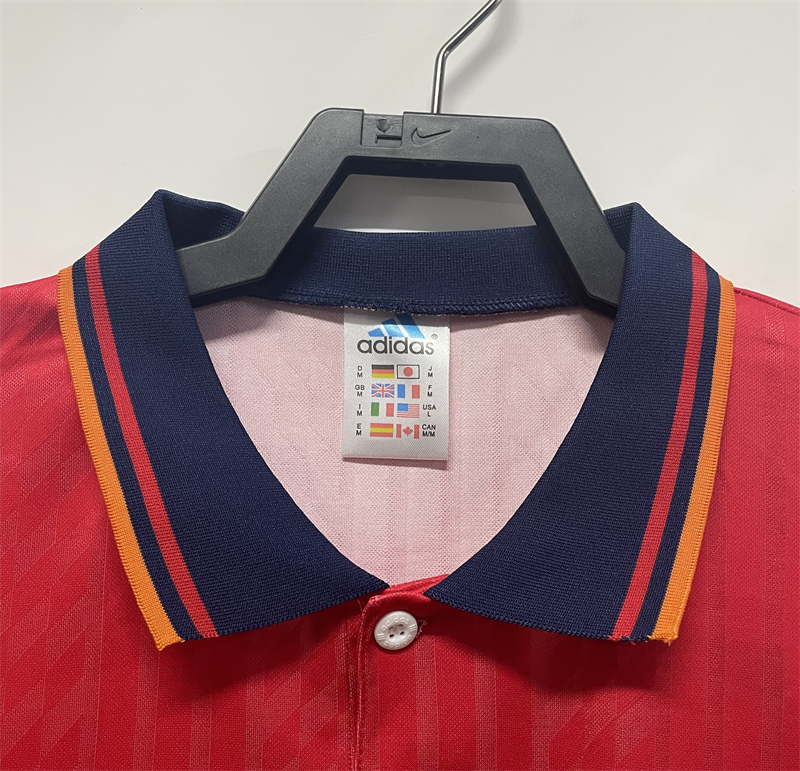 1994 Retro Spain Home Soccer Shirt AAA fan-grade — view 3