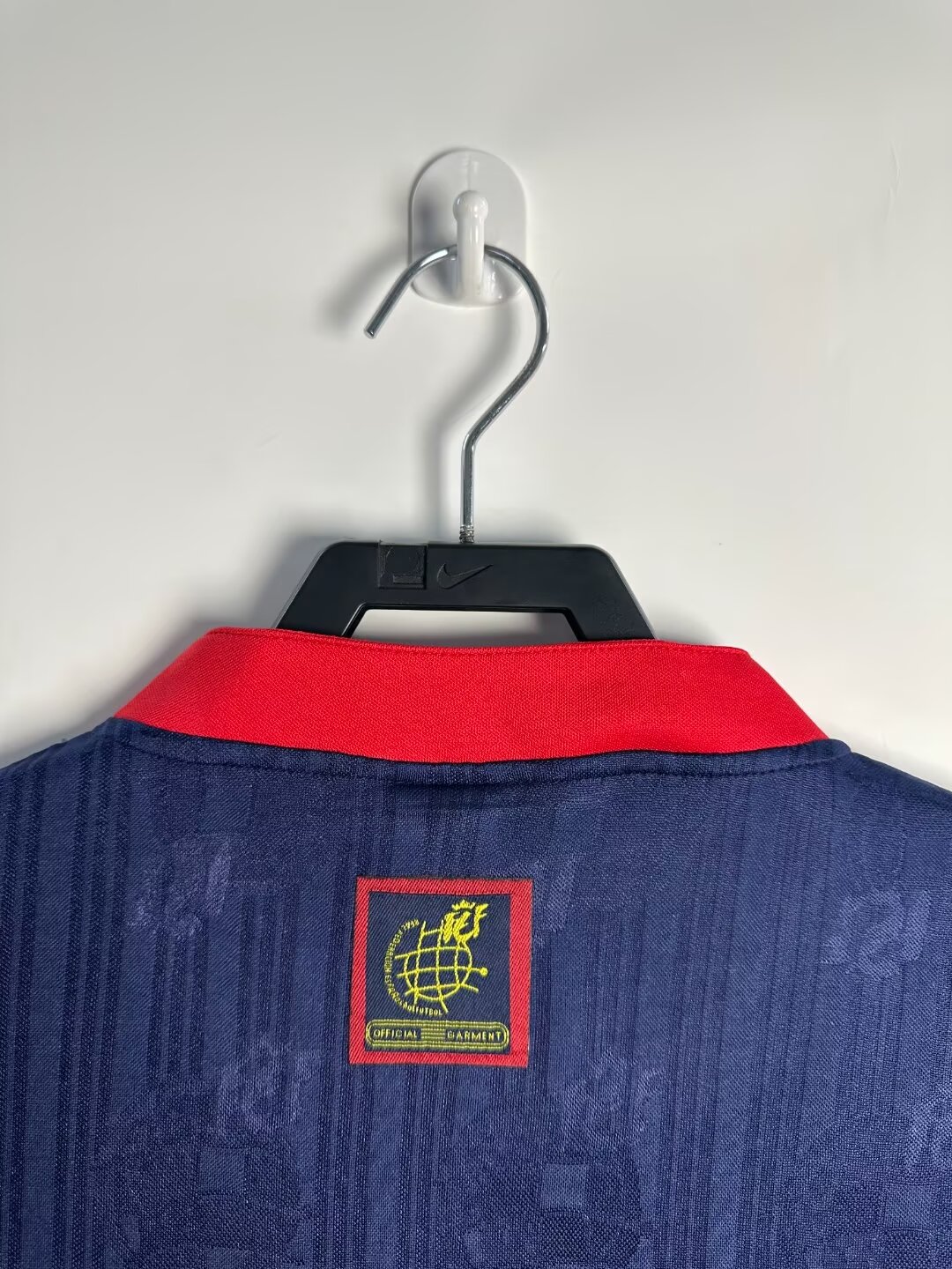 1996 Retro Spain Away Soccer Shirt AAA fan-grade — view 8