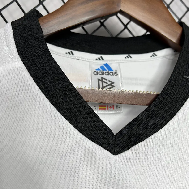 2002 Retro Germany Home Soccer Jersey AAA fan-grade — view 4